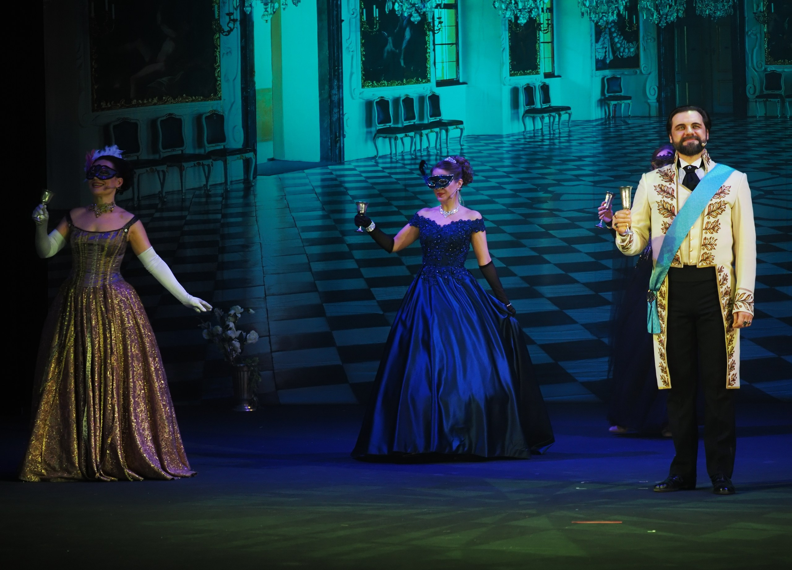 «БУФФ-ПАРАДИЗ» Летучая мышь (в Нск). Портретный и спортивный фотограф в Новосибирске и Твери Кононов Алексей