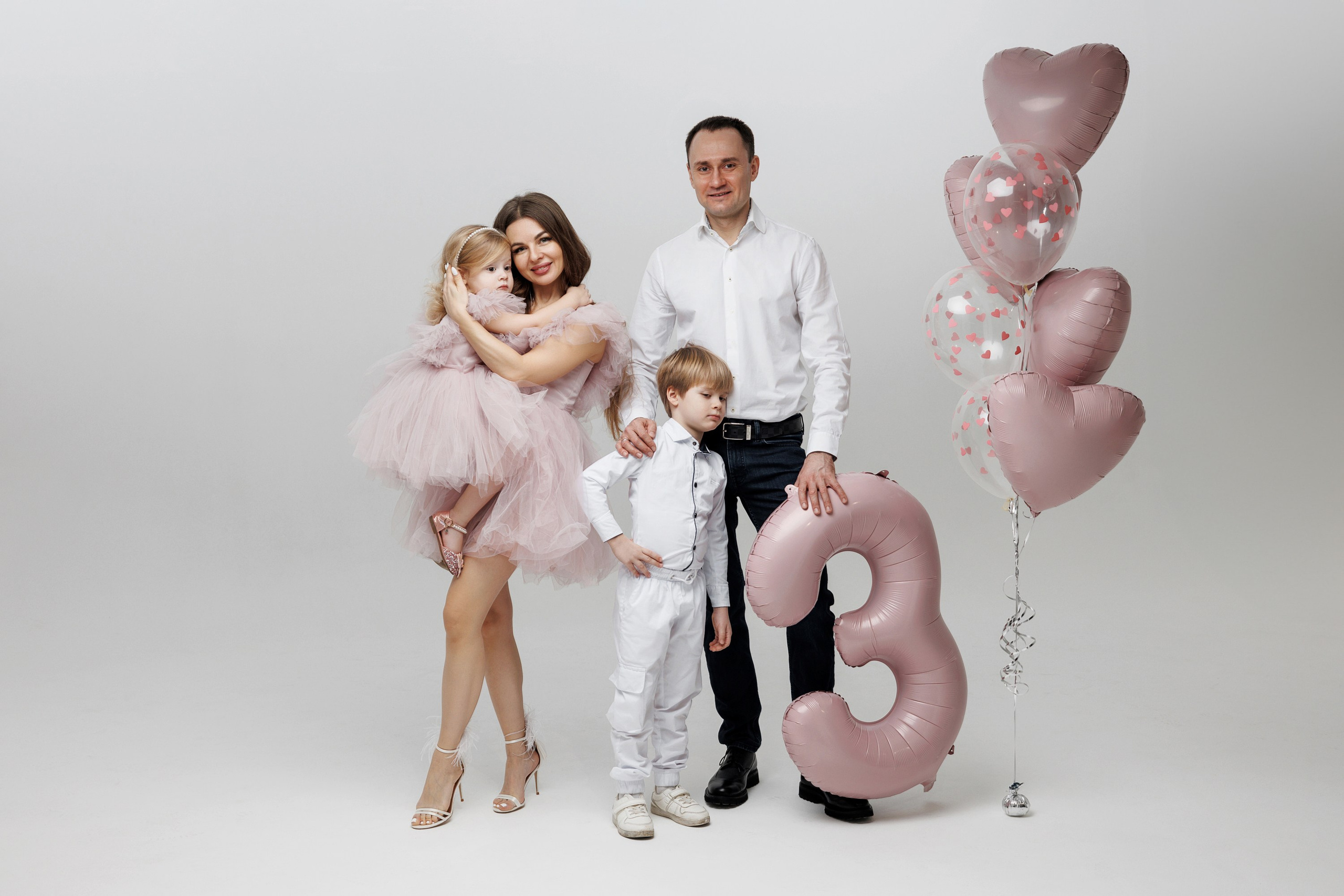 Съемка Дня Рождения Алисы в фотостудии CROSS-STUDIO зал IDEAL. Свадебный и семейный фотограф в Москве и МО Елена Агапова