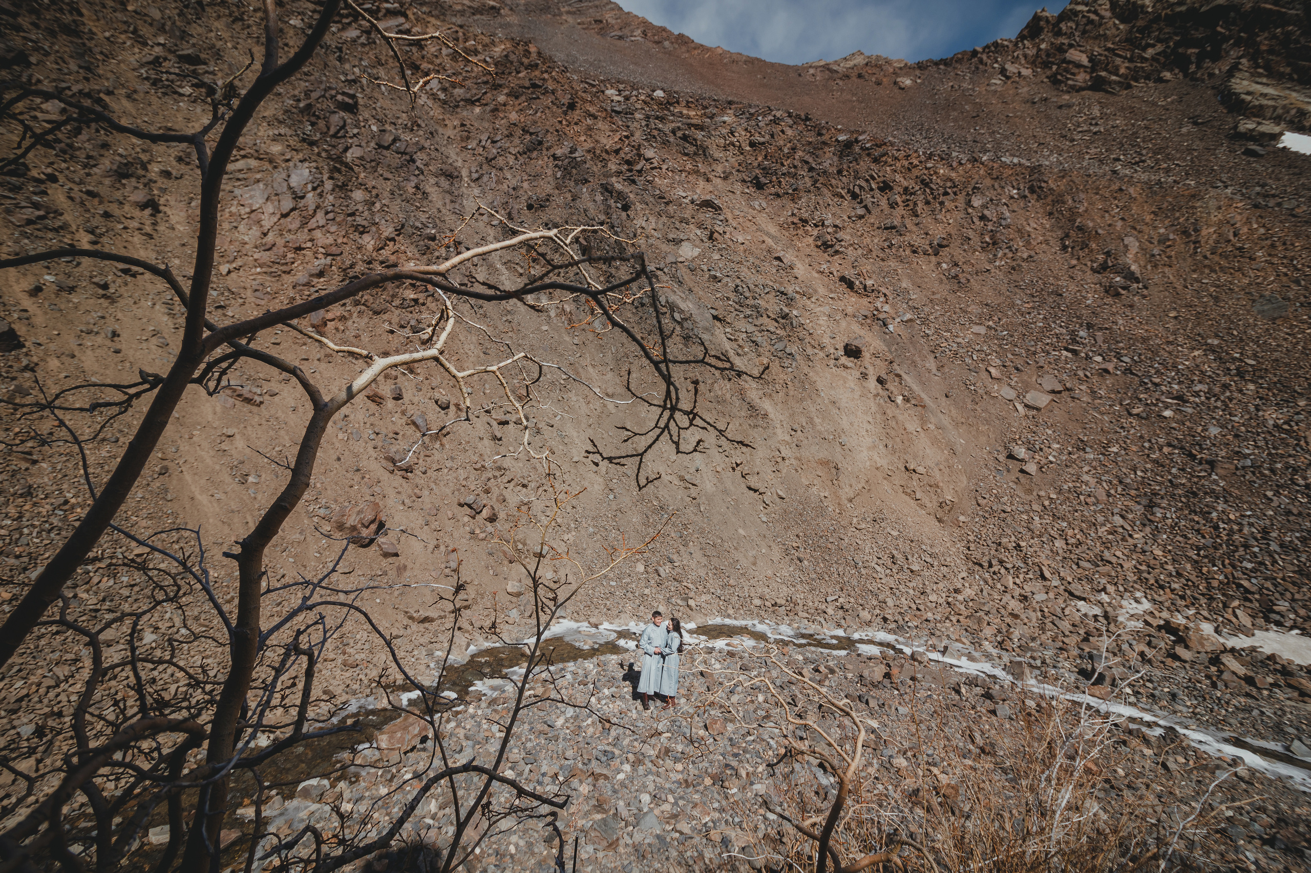 Менги и Алдын-Ай. Лав-стори/Mengy & Aldyn-Ai. Love-story. Фотограф Айдын Седип в Кызыле