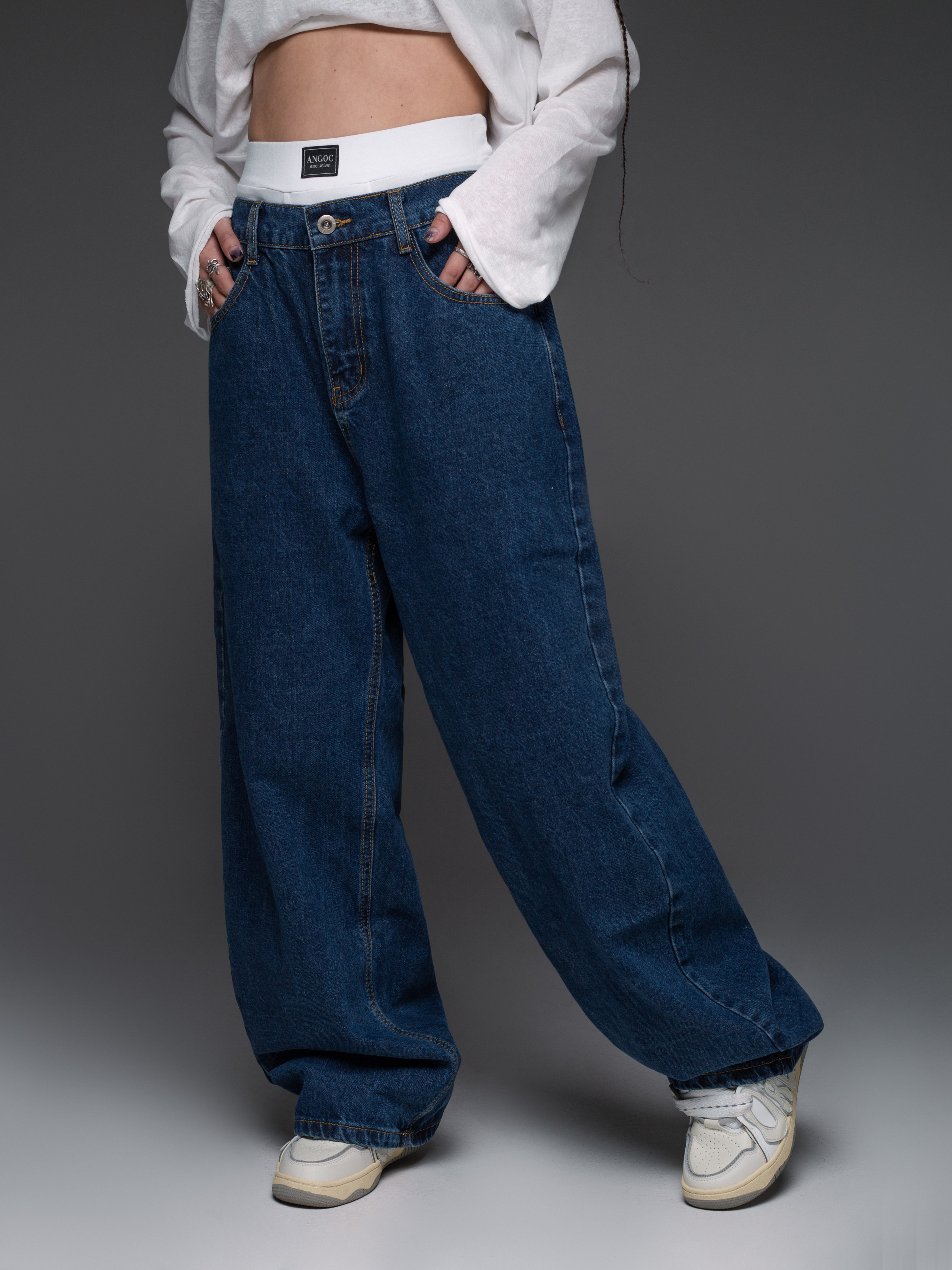 КАТАЛОГ | серый фон. RUNA production — стильные съемки для брендов