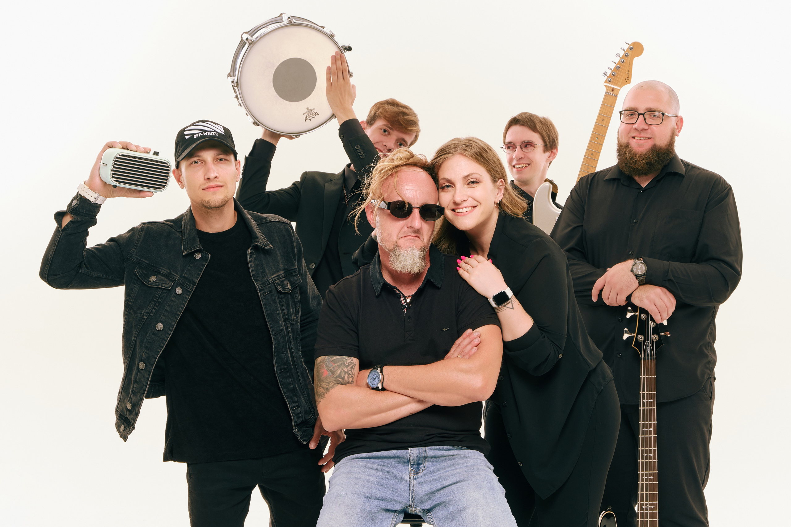 Музыкальные группы. Антон Ив