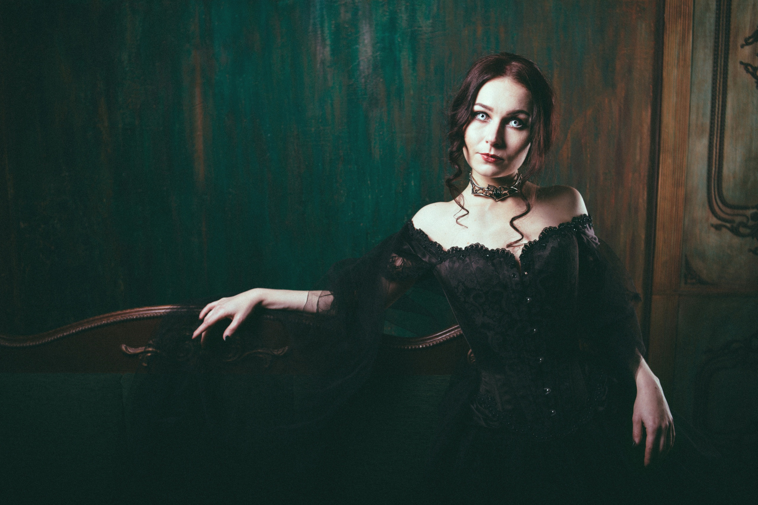 Арт. Антон Ив