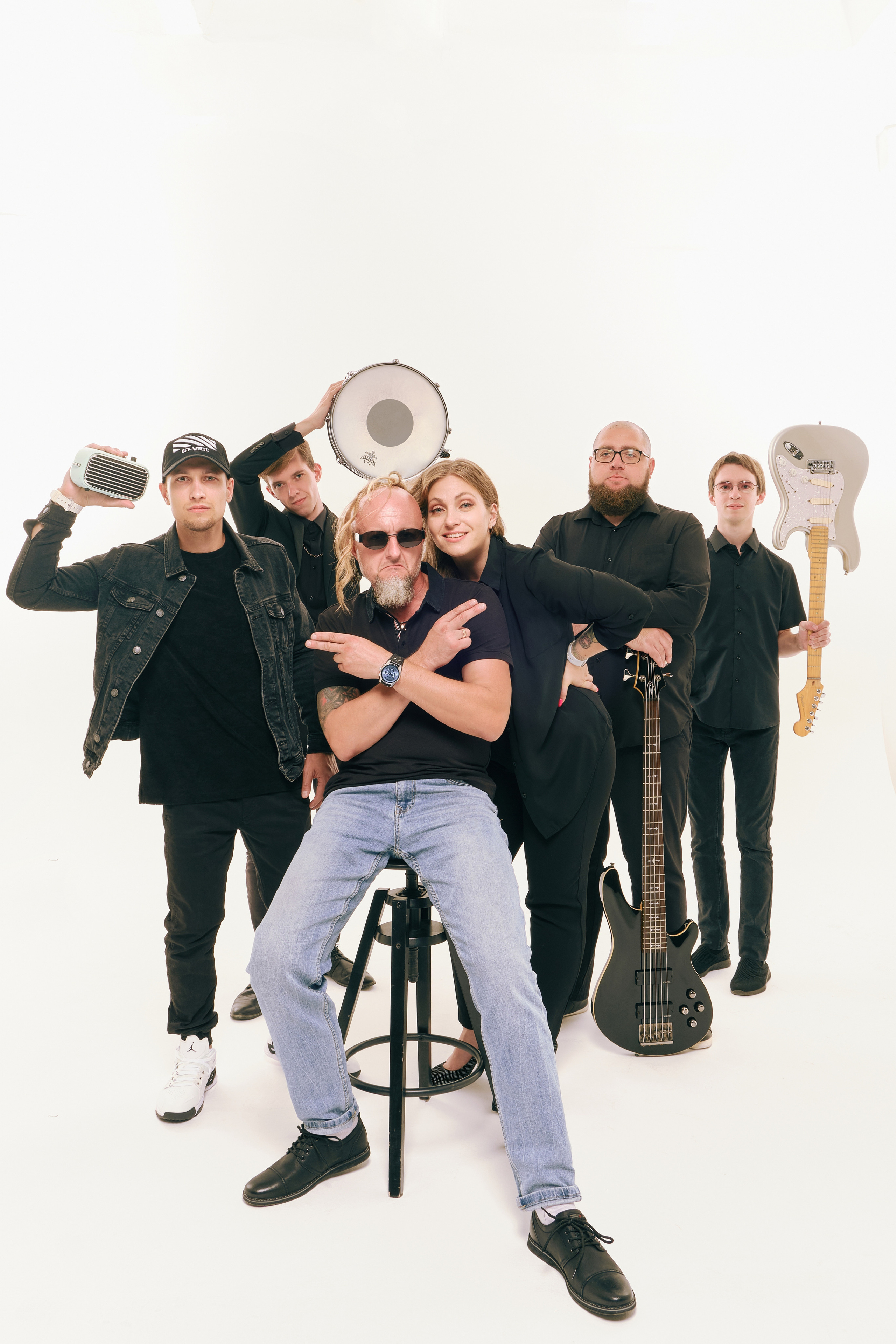 Музыкальные группы. Антон Ив