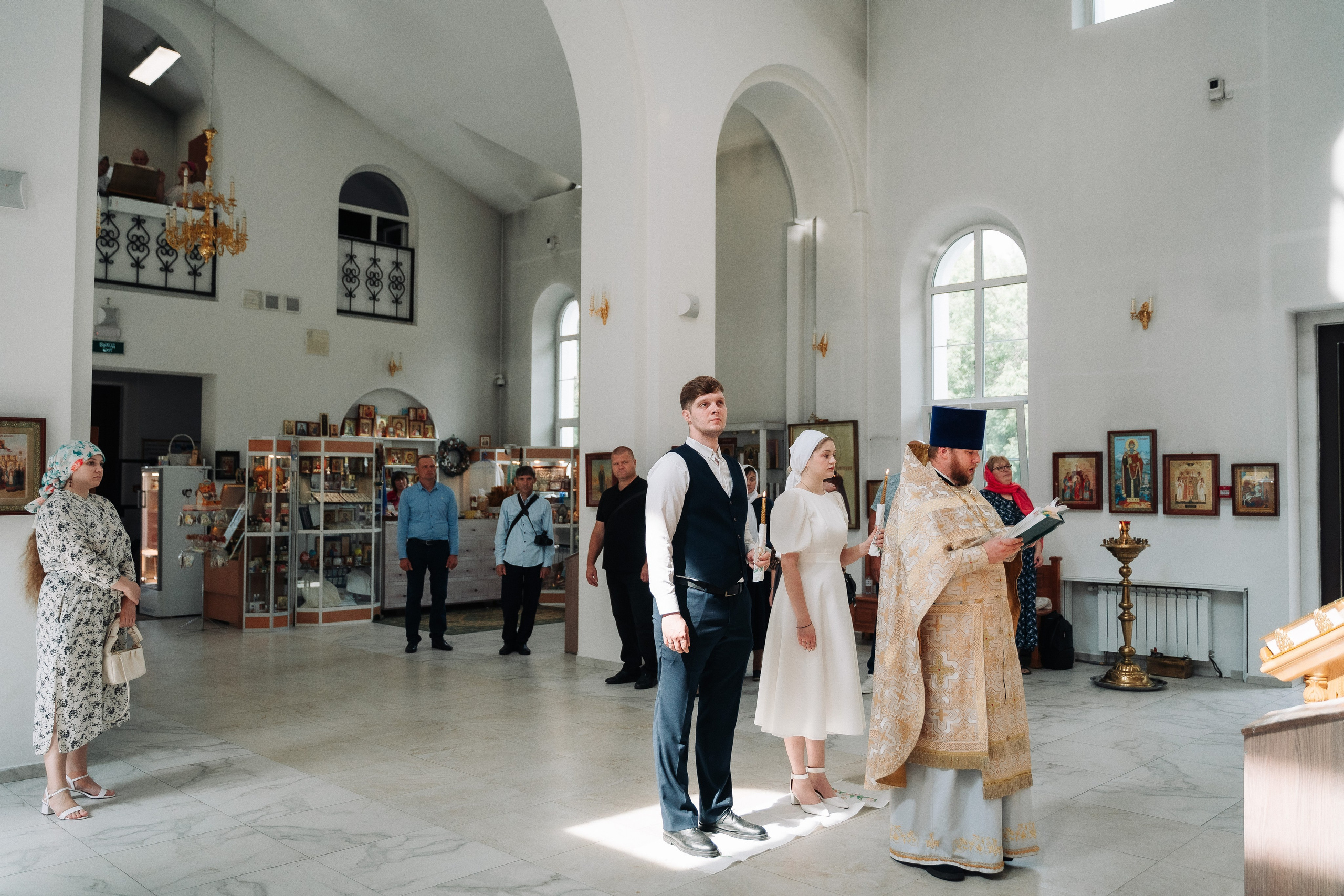 Венчание в Церкови Ермогена Патриарха Всероссийского в Южном Тушино. Свадебный и семейный фотограф в Москве и МО Геннадий Туманцев