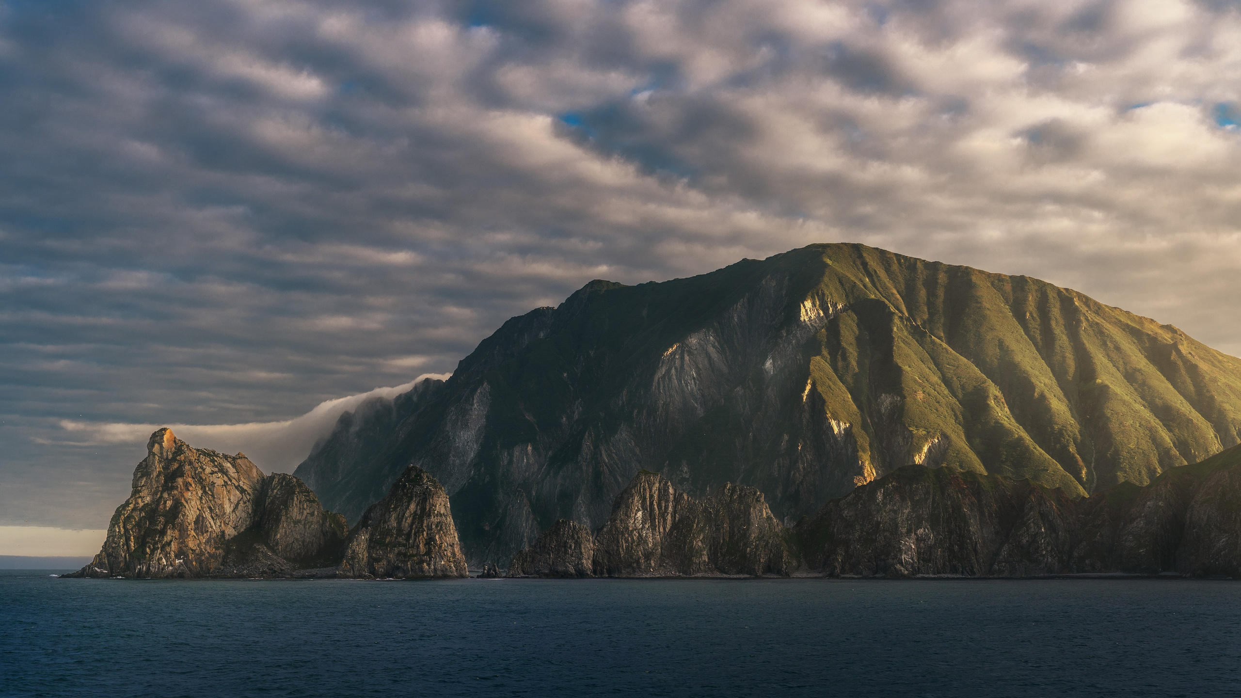 Kuril Islands. Serge Sadov about landscape, cityscape, travel