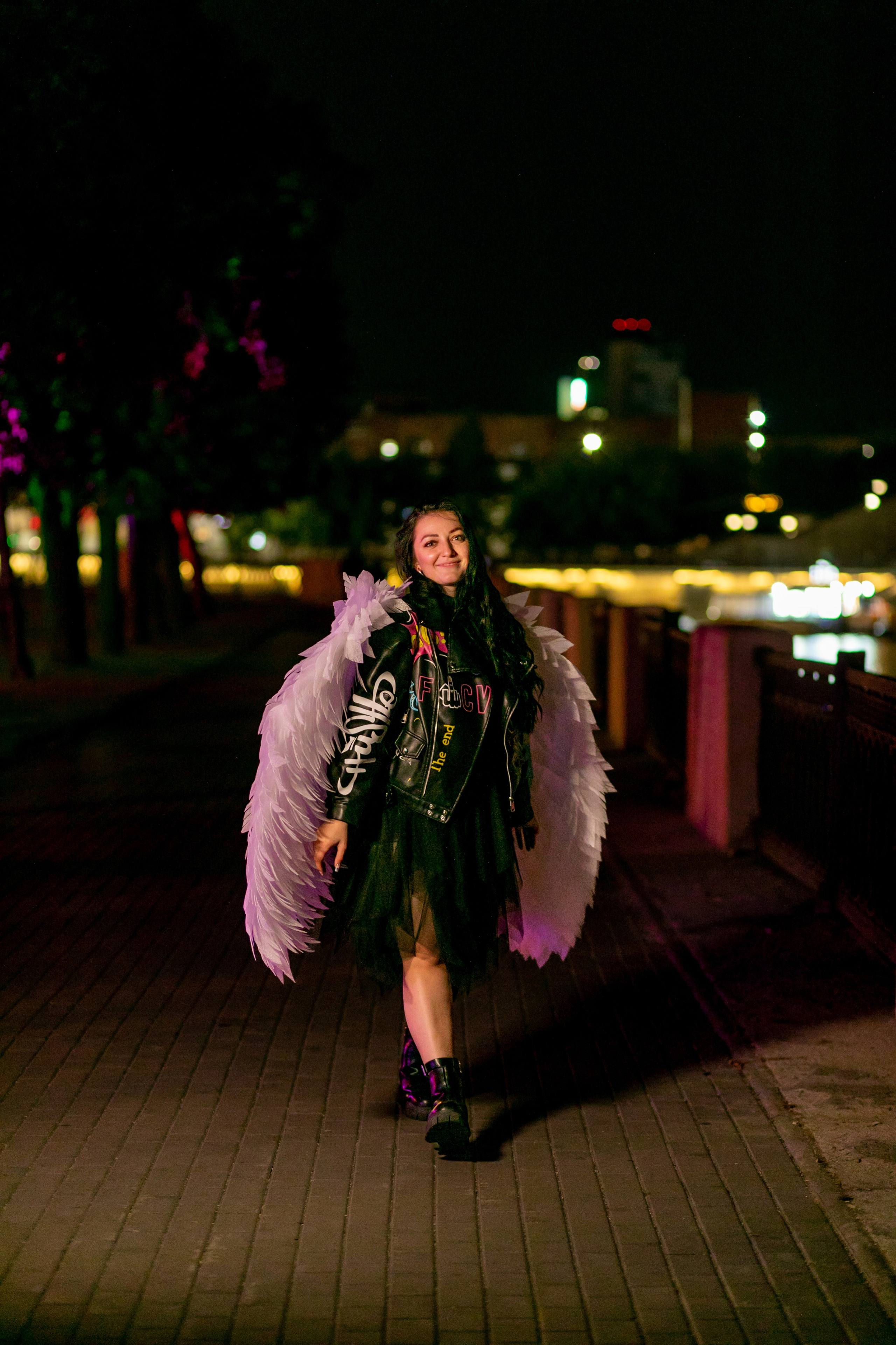 Крылья. Надежда Рыжова, портретная и контент-съемка в Челябинске