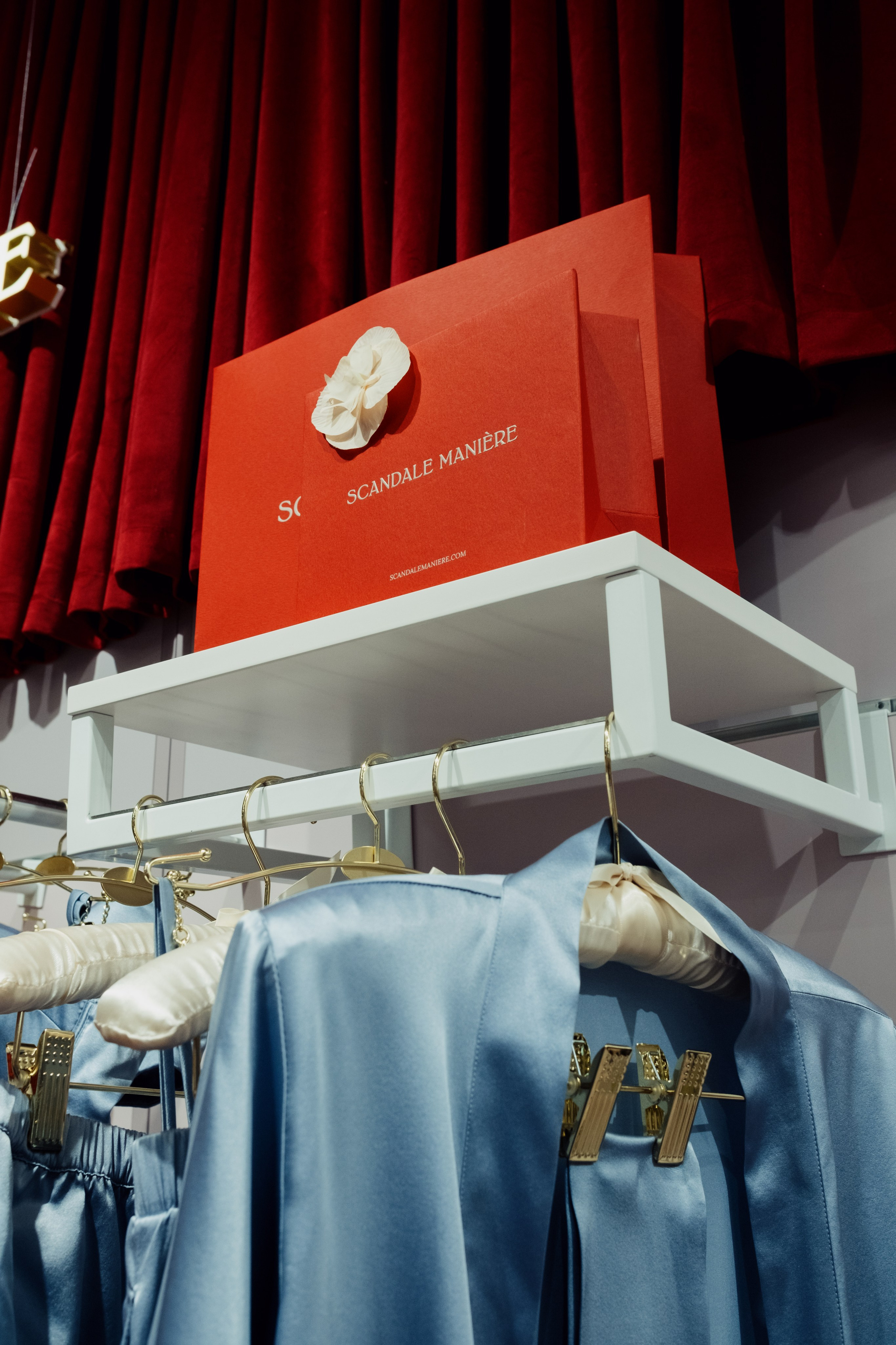 SCANDALE MANIERE. Репортажный и портретный фотограф в Москве Илья Спиридонов