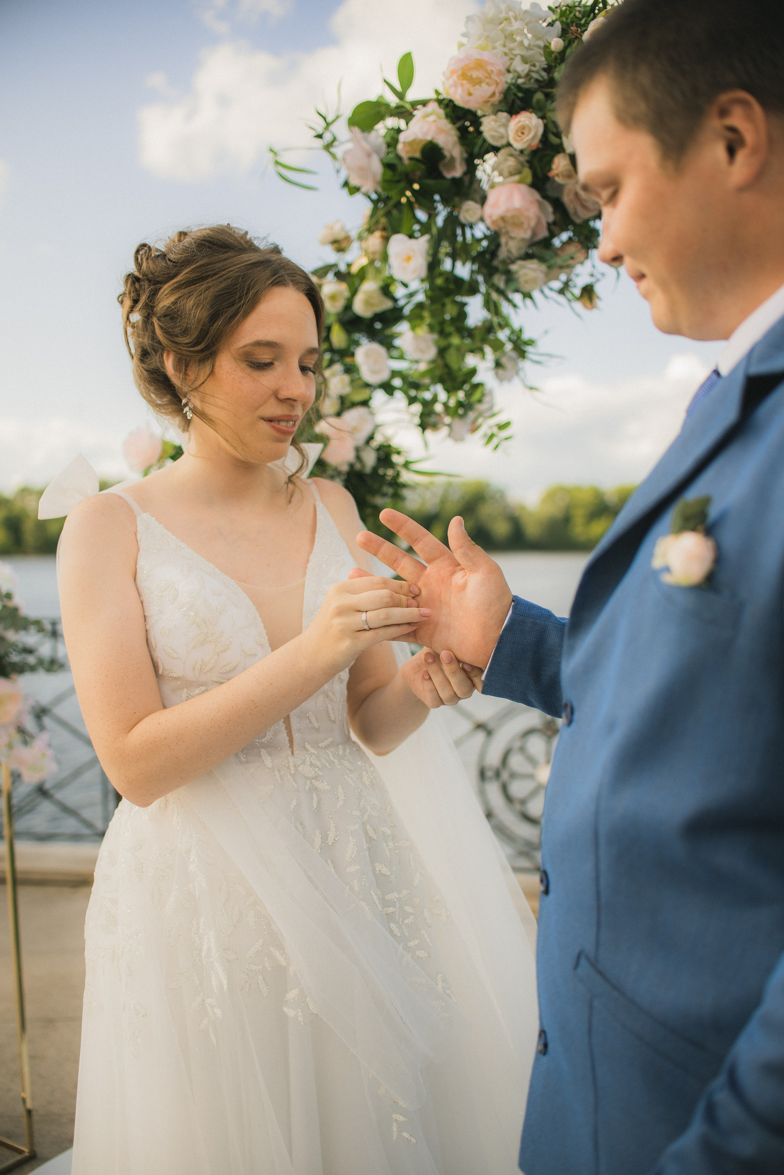 Саксофонист москва ведущий москва живая музыка на свадьбу ведущий. Свадебный ведущий в Москве Саксофон на свадьбу