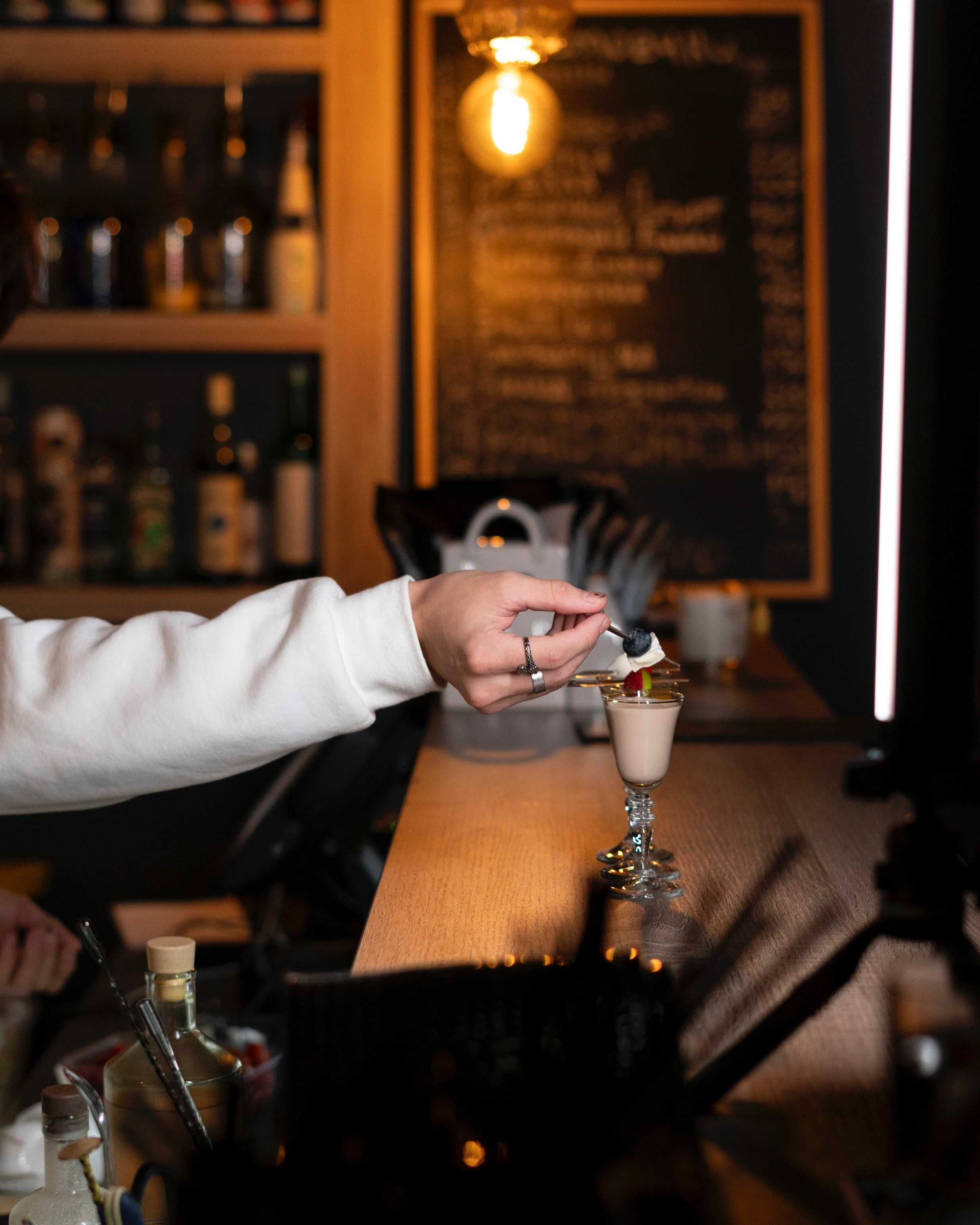 Бар девчонки. Фотограф Александра Волкова | Волгоград