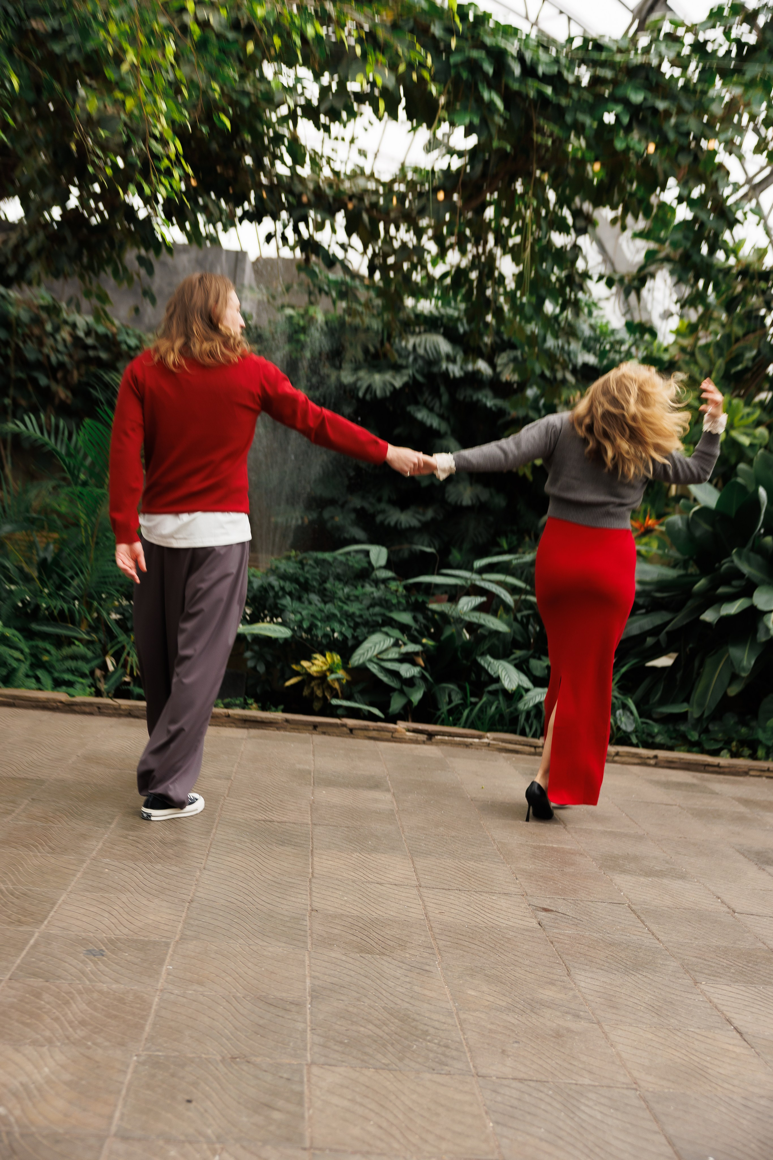 Предложение в оранжерее. Свадебный и семейный фотограф в Москве Красинская Мария