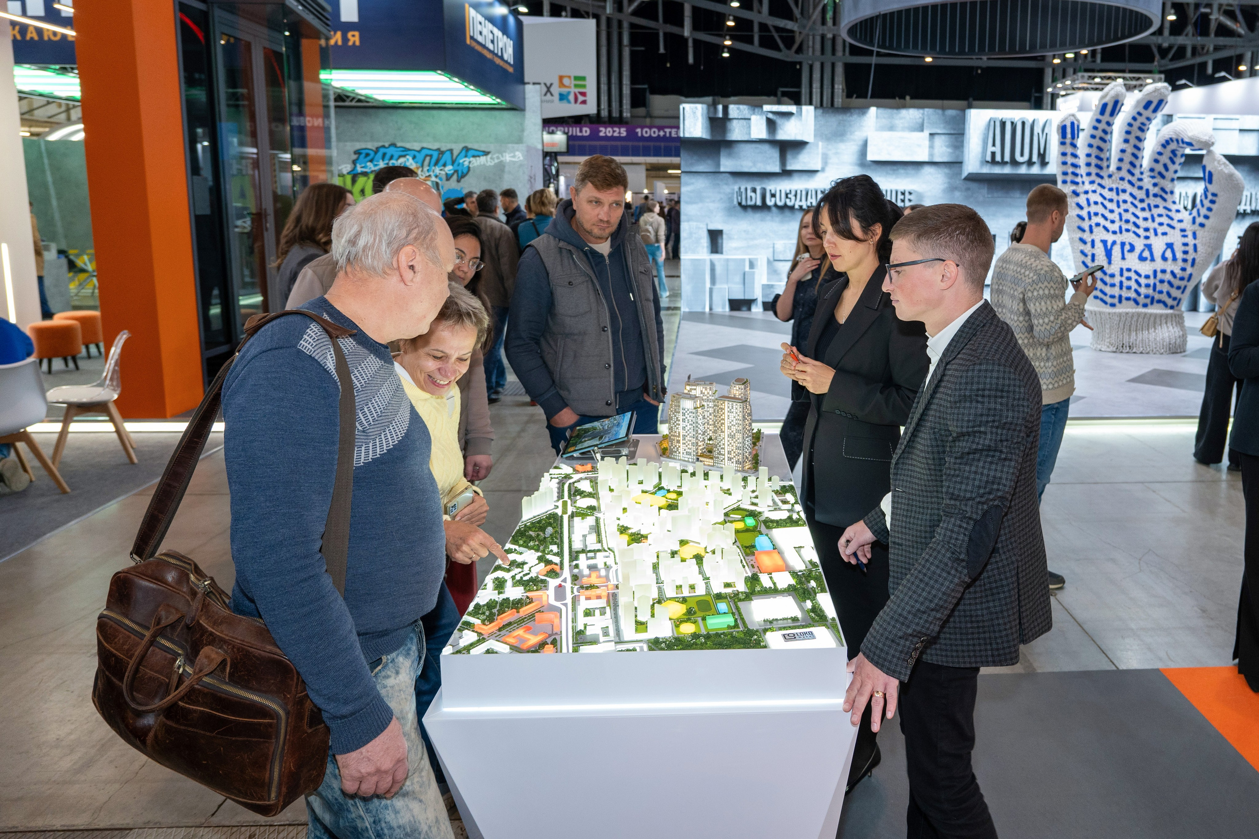 Выставка 100+ TechnoBuild. Фотограф в Екатеринбурге Юрий Кутаев