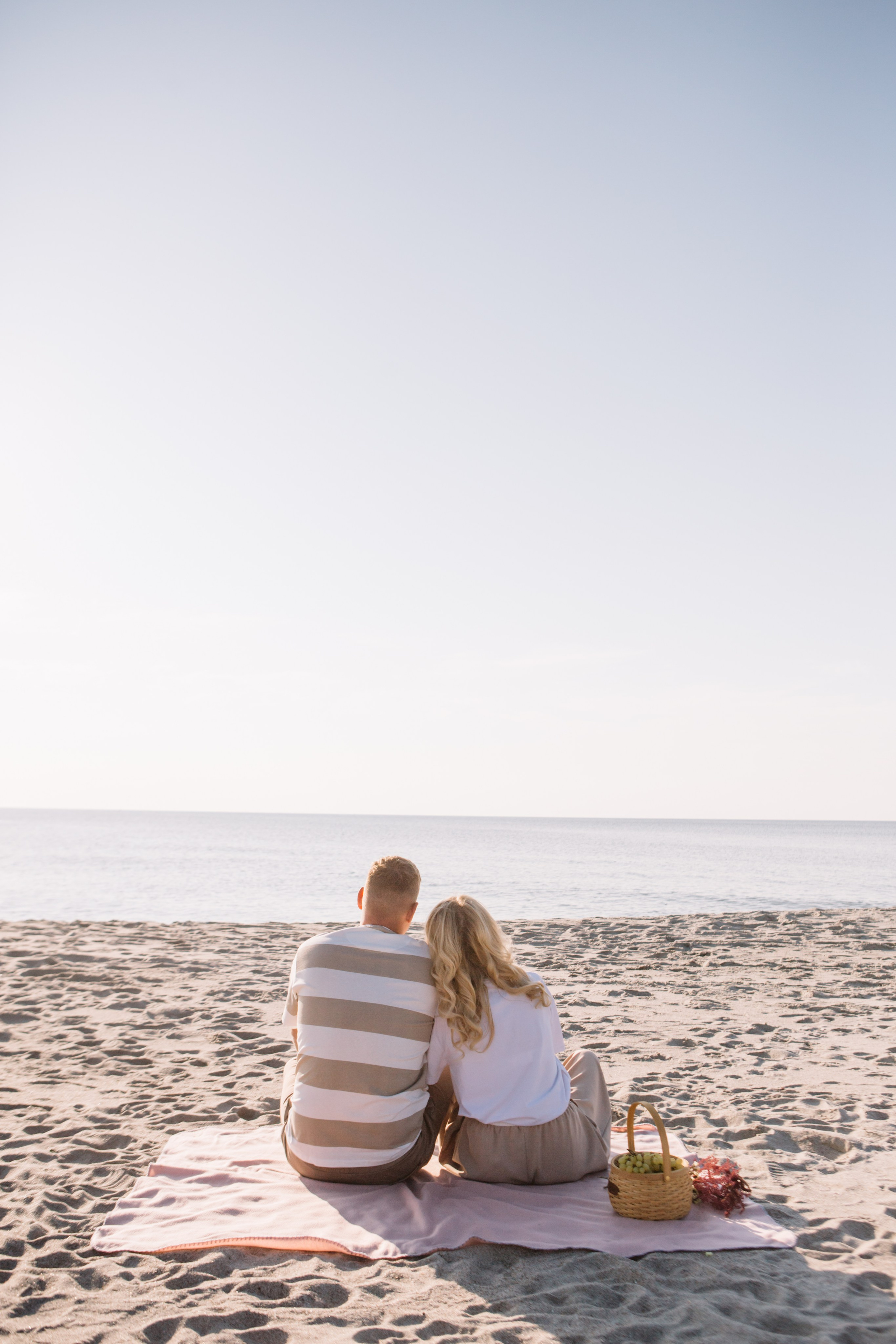 Алексей и Наталья. Семейная фотосессия на море. Семейный фотограф в Калининграде Анастасия Юрина