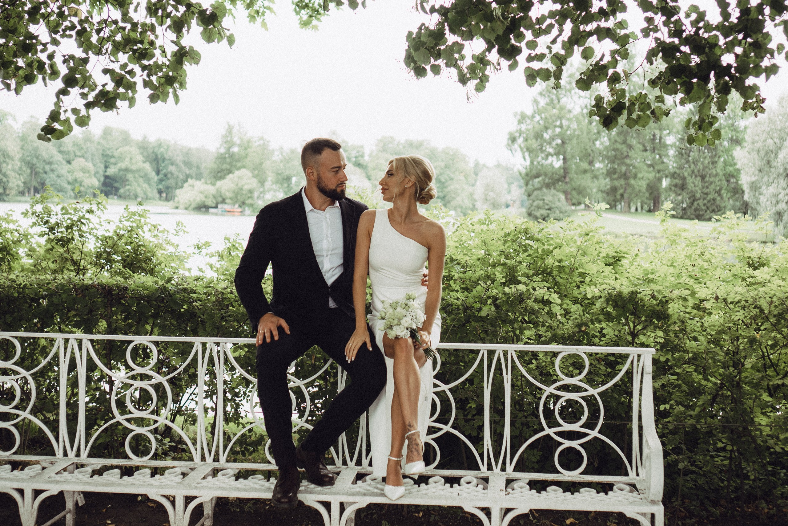 СВАДЕБНАЯ ИСТОРИЯ В ГОРОДЕ ПУШКИН ВОЗЛЕ ЕКАТЕРИНИНСКОГО ДВОРЦА И В ПАРКЕ. Профессиональный фотограф, Санкт-Петербург — Виктория Богомолова