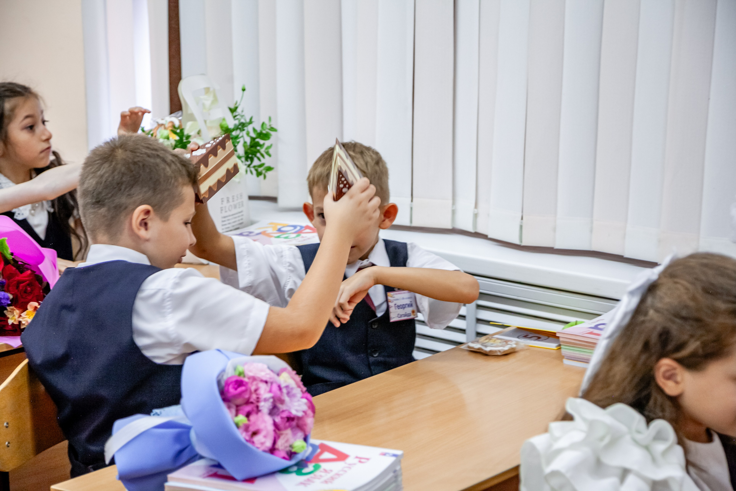 1 сентября линейка. Свадебный и семейный фотограф в Армавире