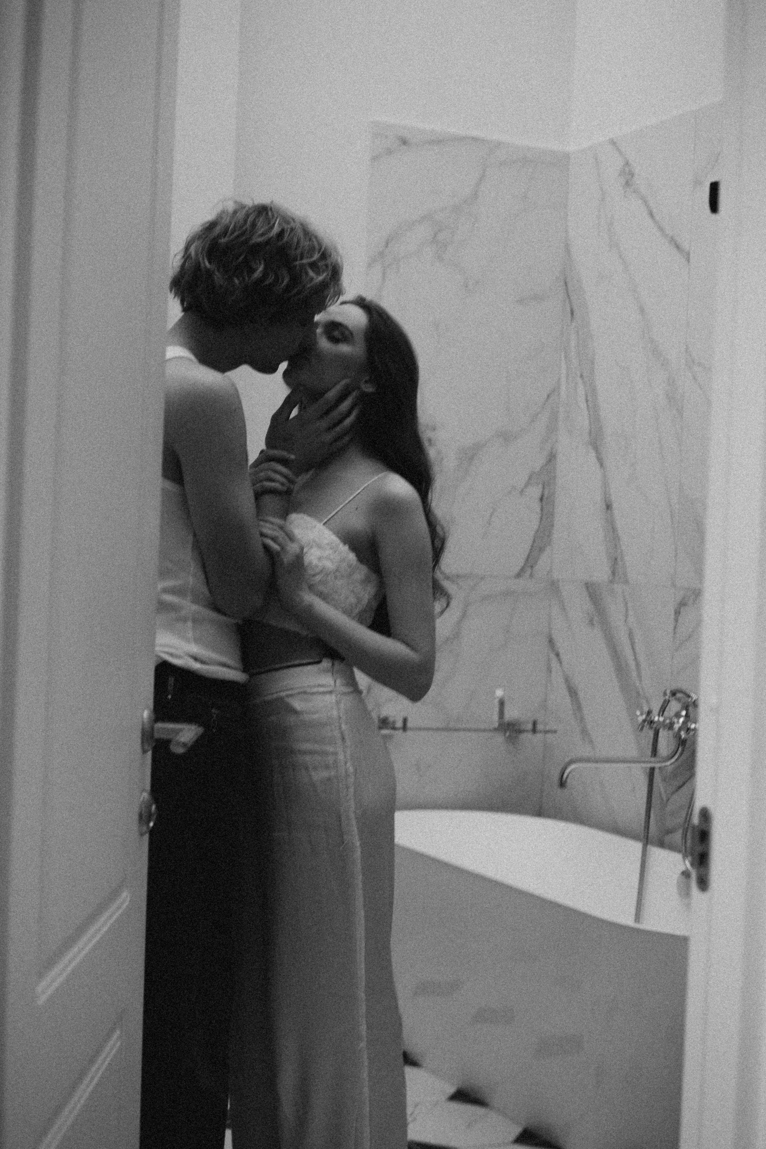 СВАДЕБНАЯ СЬЕМКА В ОТЕЛЕ. СБОРЫ ЖЕНИХА И НЕВЕСТЫ И ТАКЖЕ ТОР И ПОДГОТОВКА К ПРОГУЛКЕ. Профессиональный фотограф, Санкт-Петербург — Виктория Богомолова