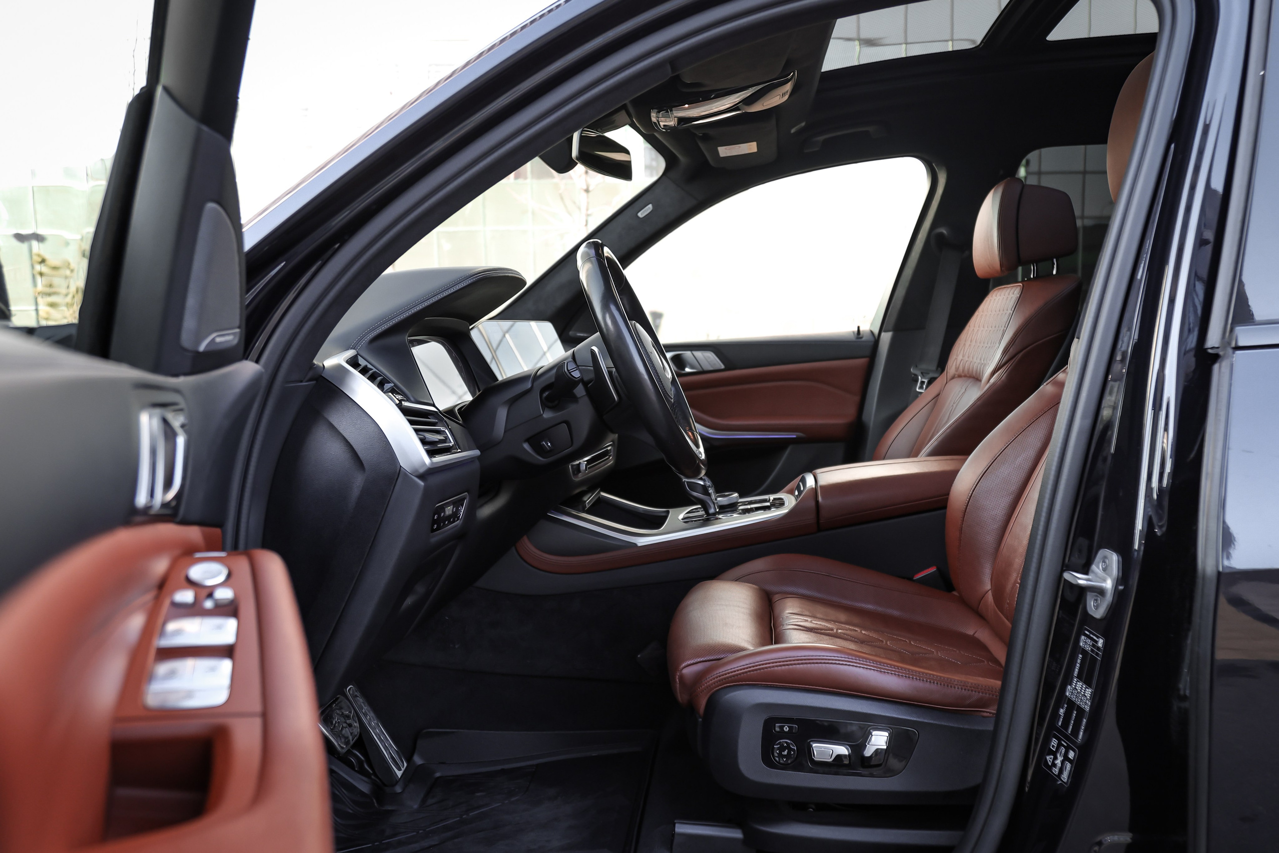 2020 BMW X7 XDrive 40i. Mixturecaptures