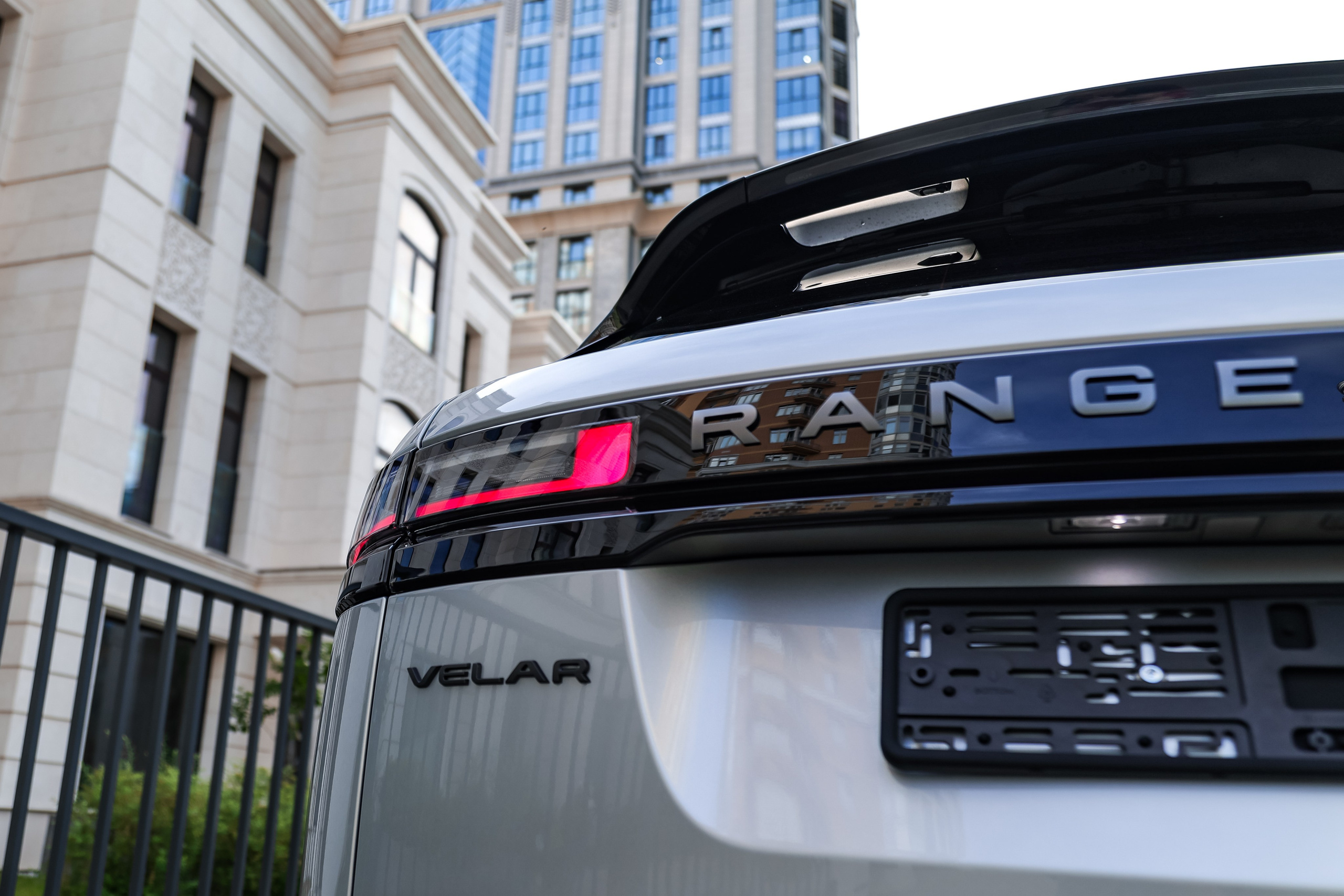 2024 RANGE ROVER VELAR 2.0 AT. Mixturecaptures