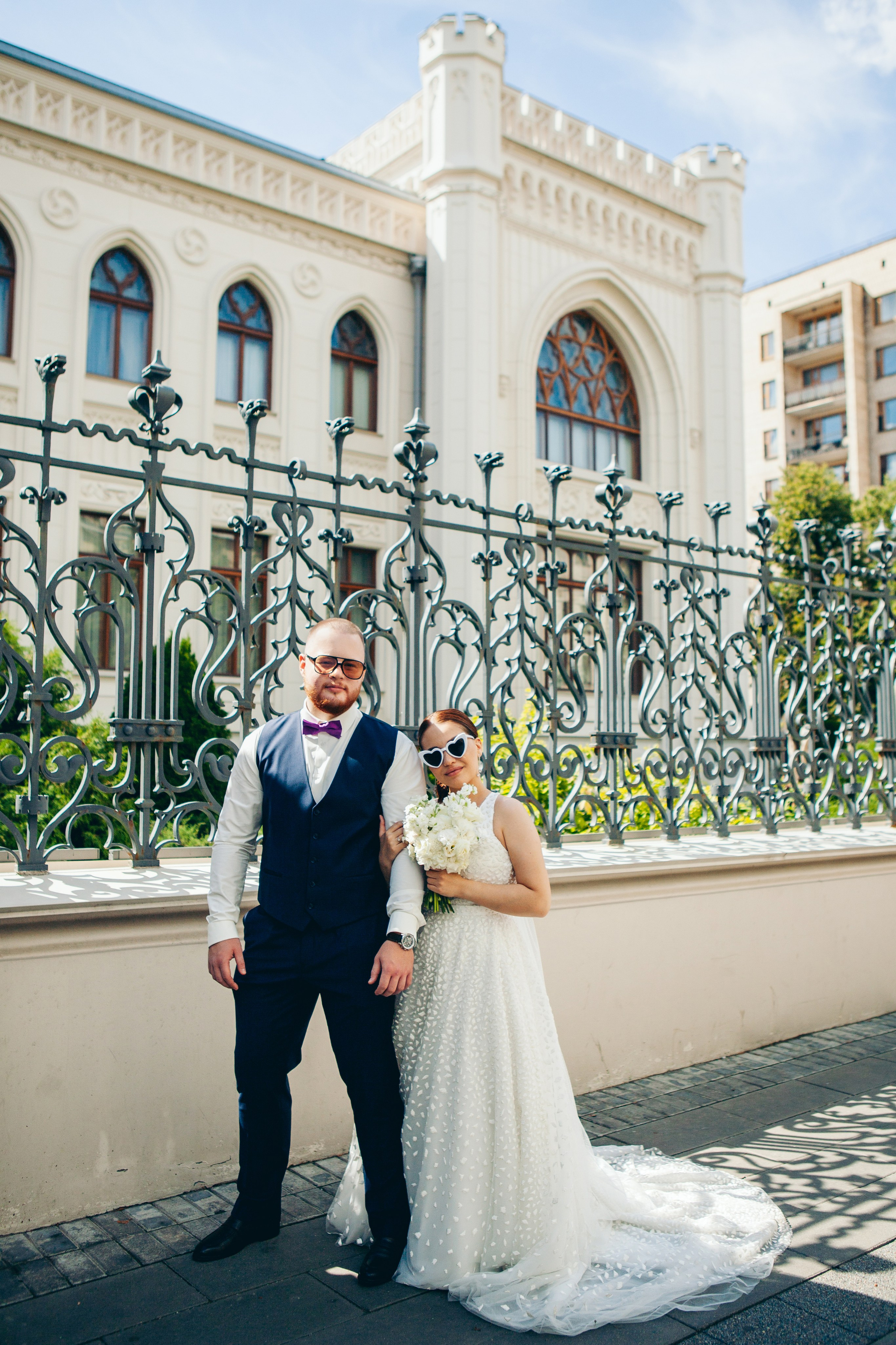 Свадебная фотосессия в отеле hartwell hotel и на патриарших прудах. Фотограф Ольга Ефремова