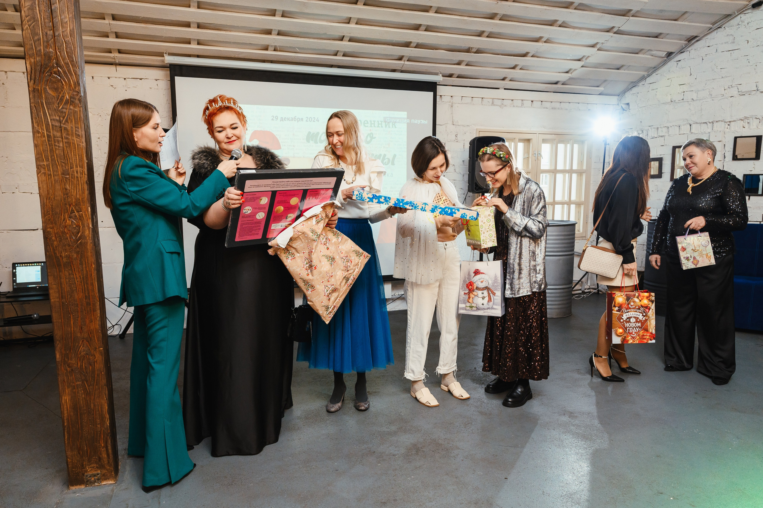 Новый год в клубе «Читалка». Свадебный и просто хороший фотограф в Челябинске