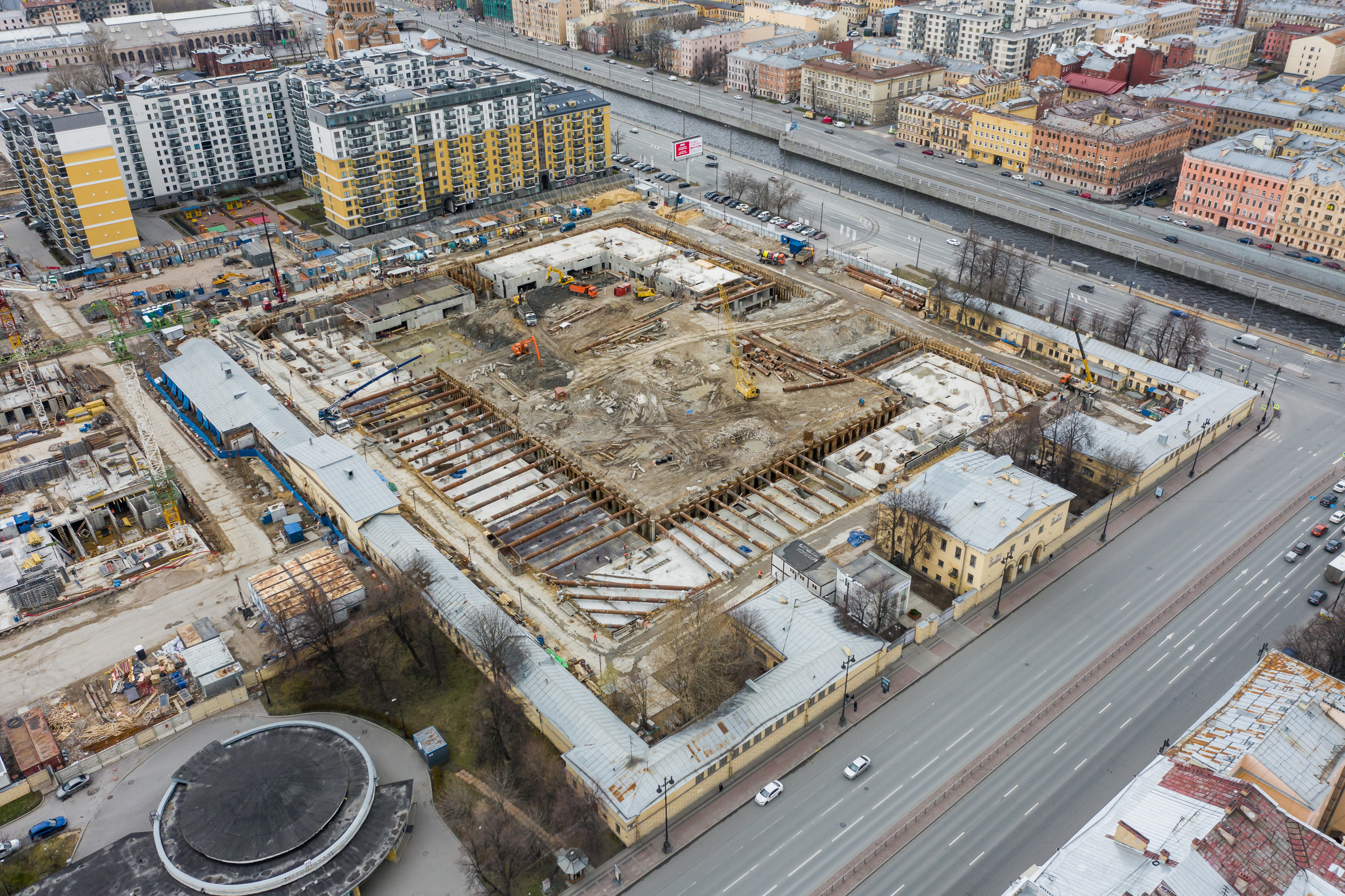 LEGENDA Intelligent Development. Святослав Буньков | фотограф