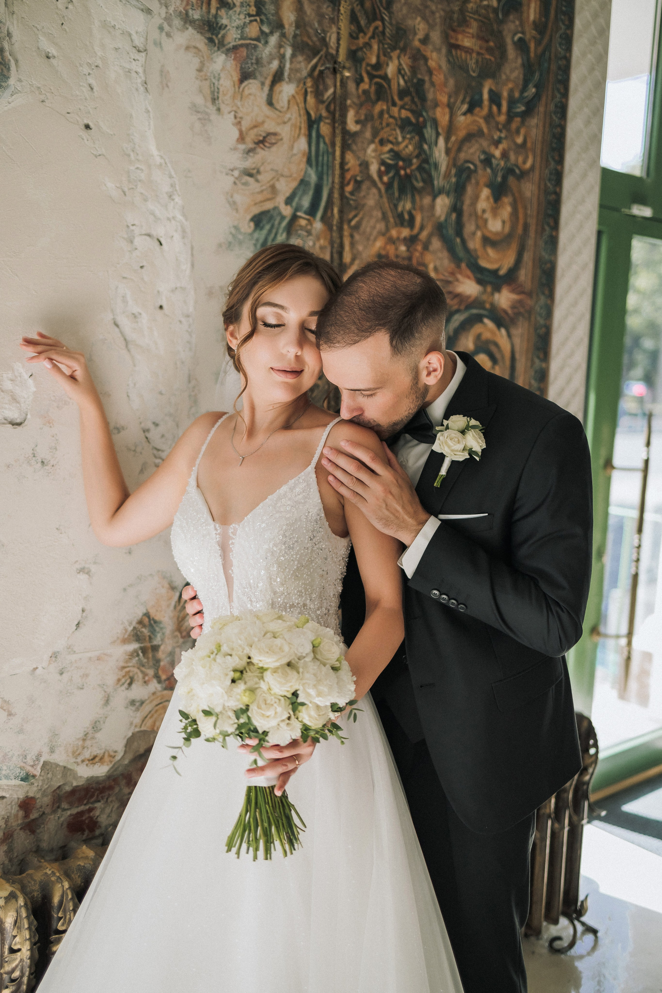 Свадебная прогулка Екатерины и Евгения. Свадебная фотография. Арина Рубах