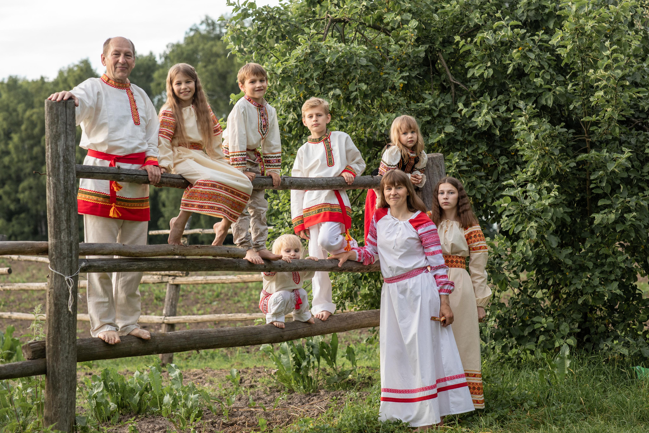 Татьяна с семьей. Женский семейный фотограф Тула Москва Захарова Анна