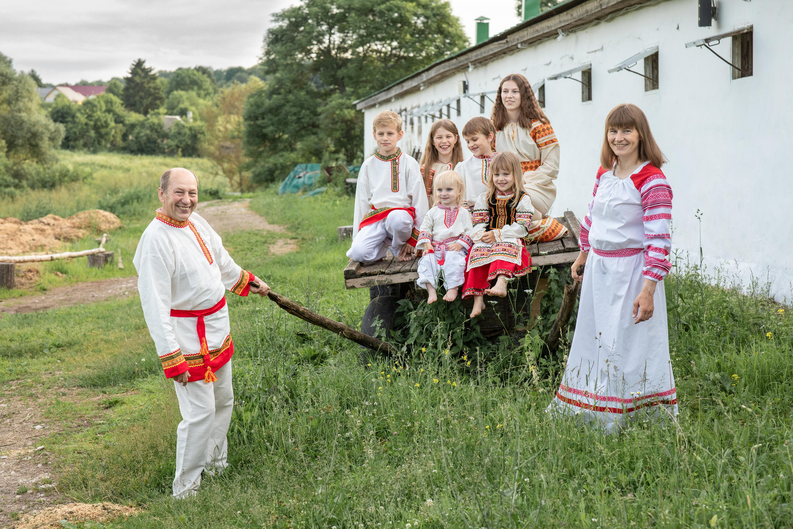 Татьяна с семьей. Женский семейный фотограф Тула Москва Захарова Анна