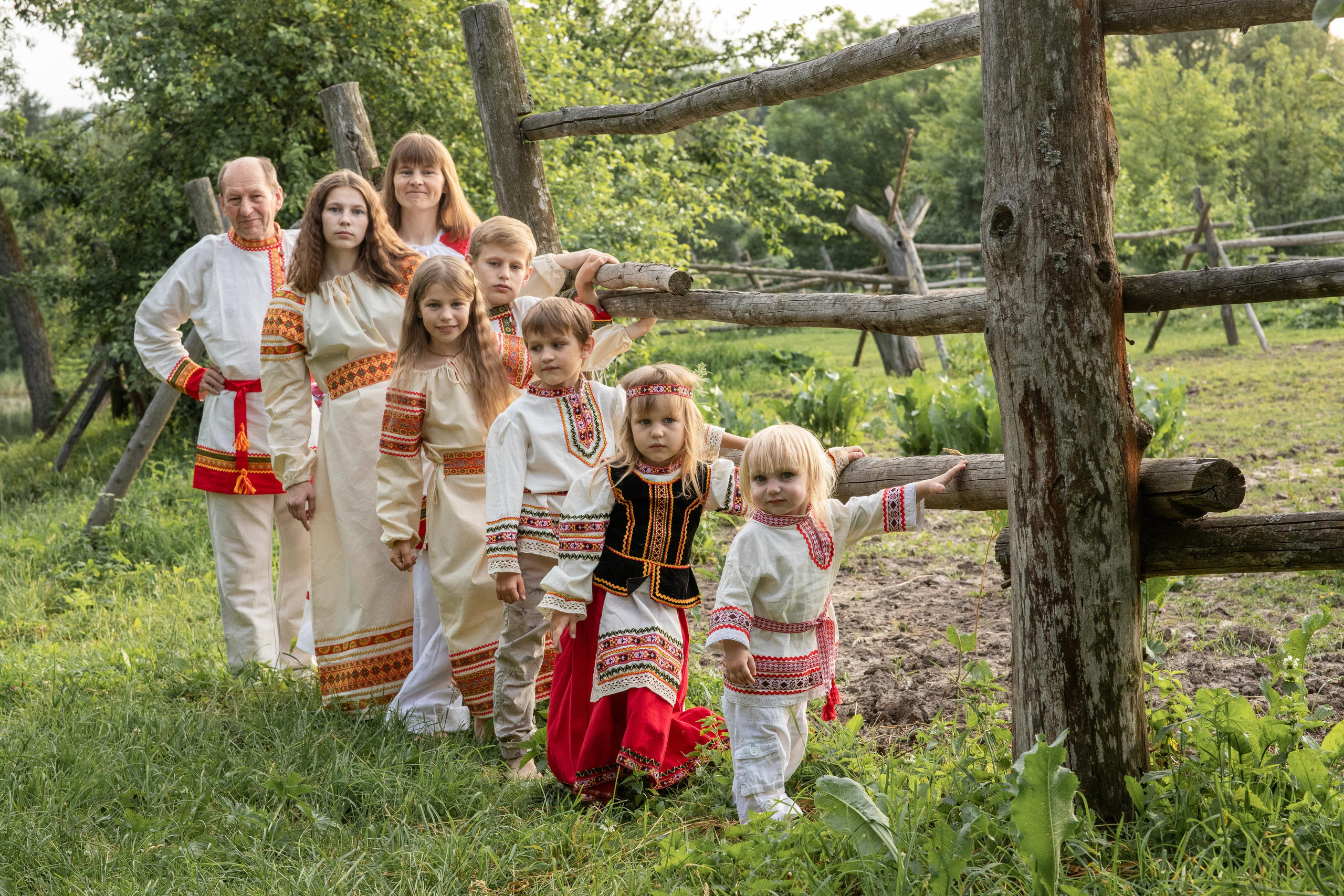 Татьяна с семьей. Женский семейный фотограф Тула Москва Захарова Анна