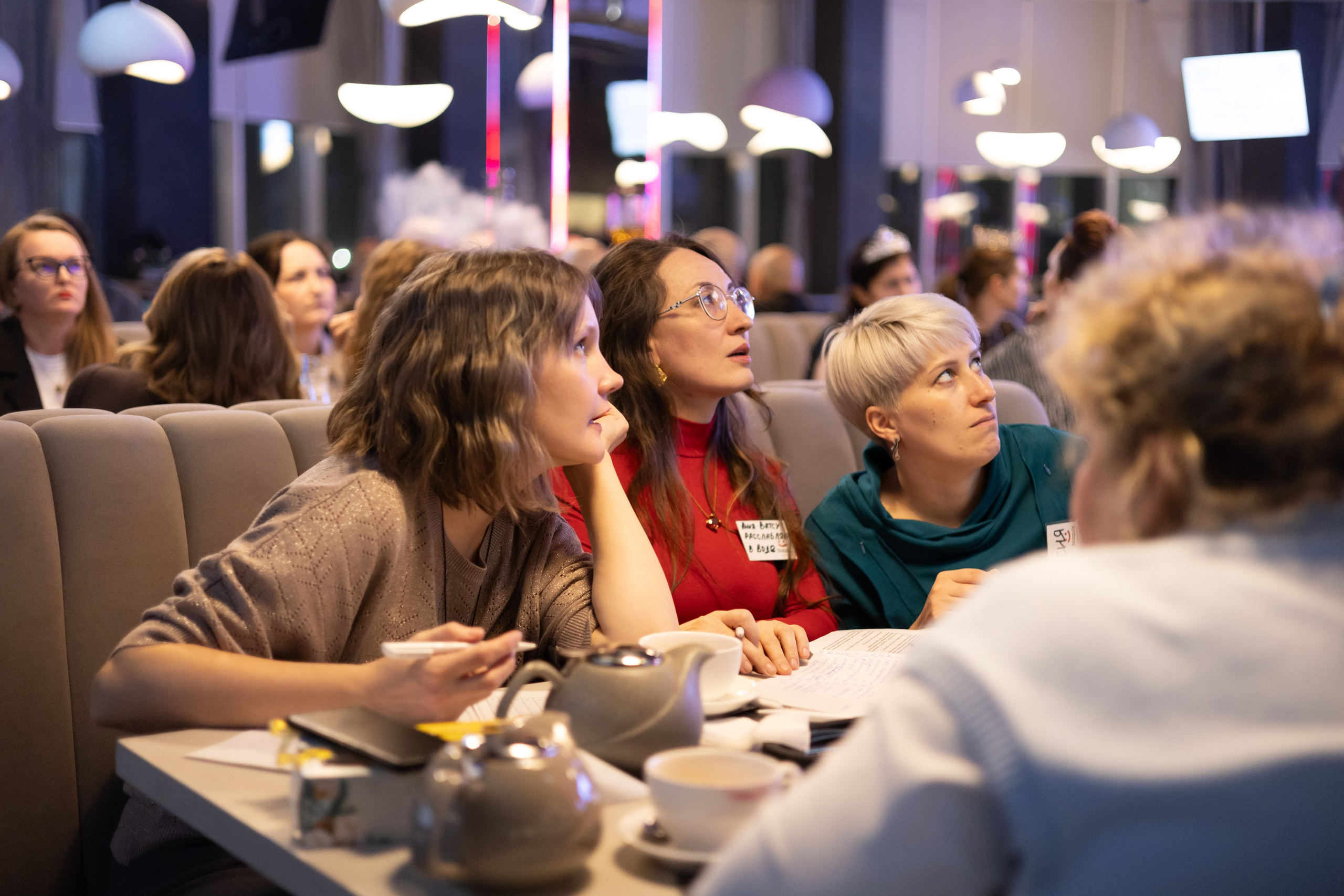 13ая BIZ QUIZ: деловая игра | Красноярск. Фотограф Красноярск съемки лавстори, фотосессия в студии, портретная съемка, творческие фотосессии