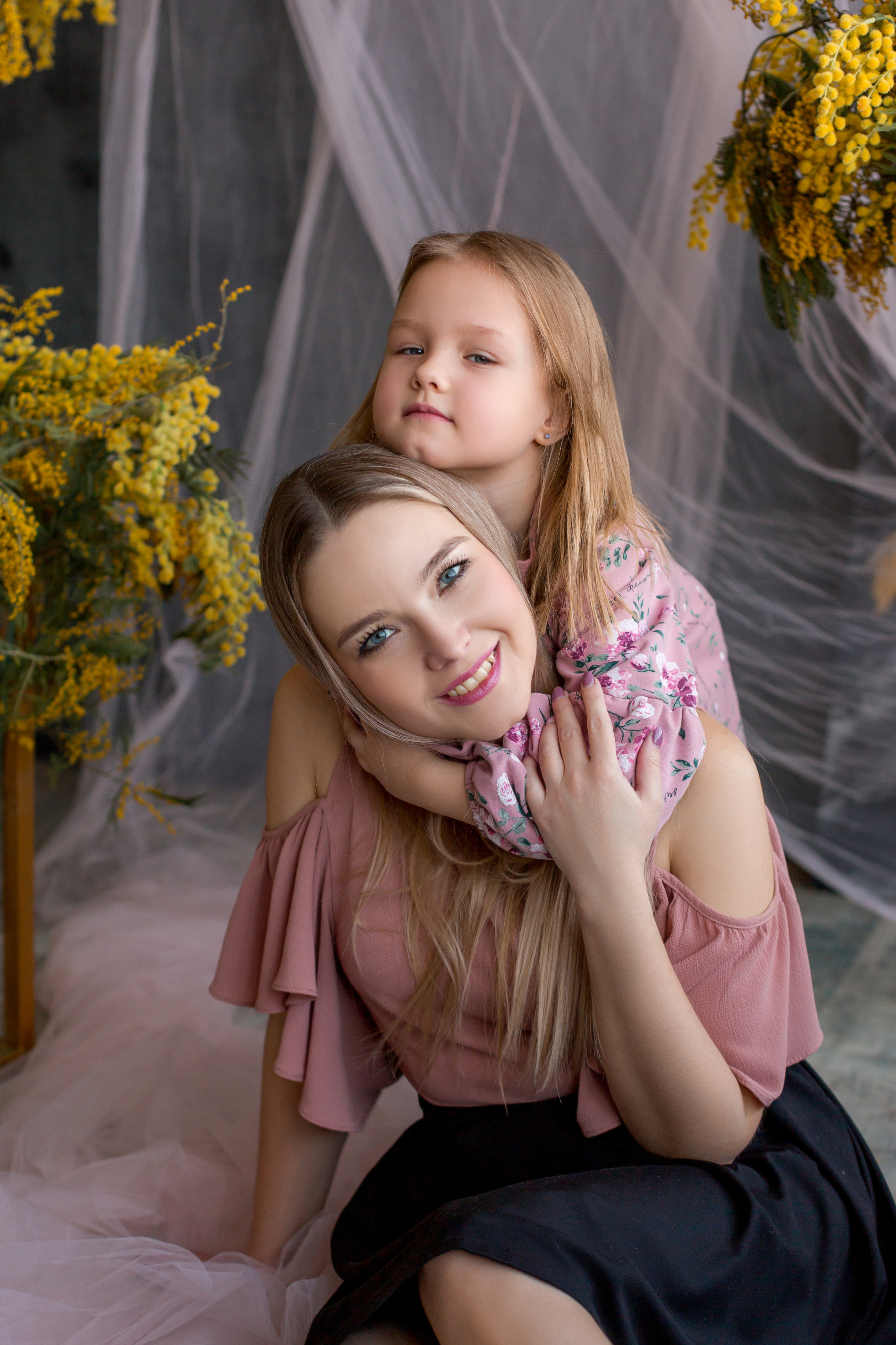 Оля и Алиса. Tonya.photo. Фотограф, рилсмейкер