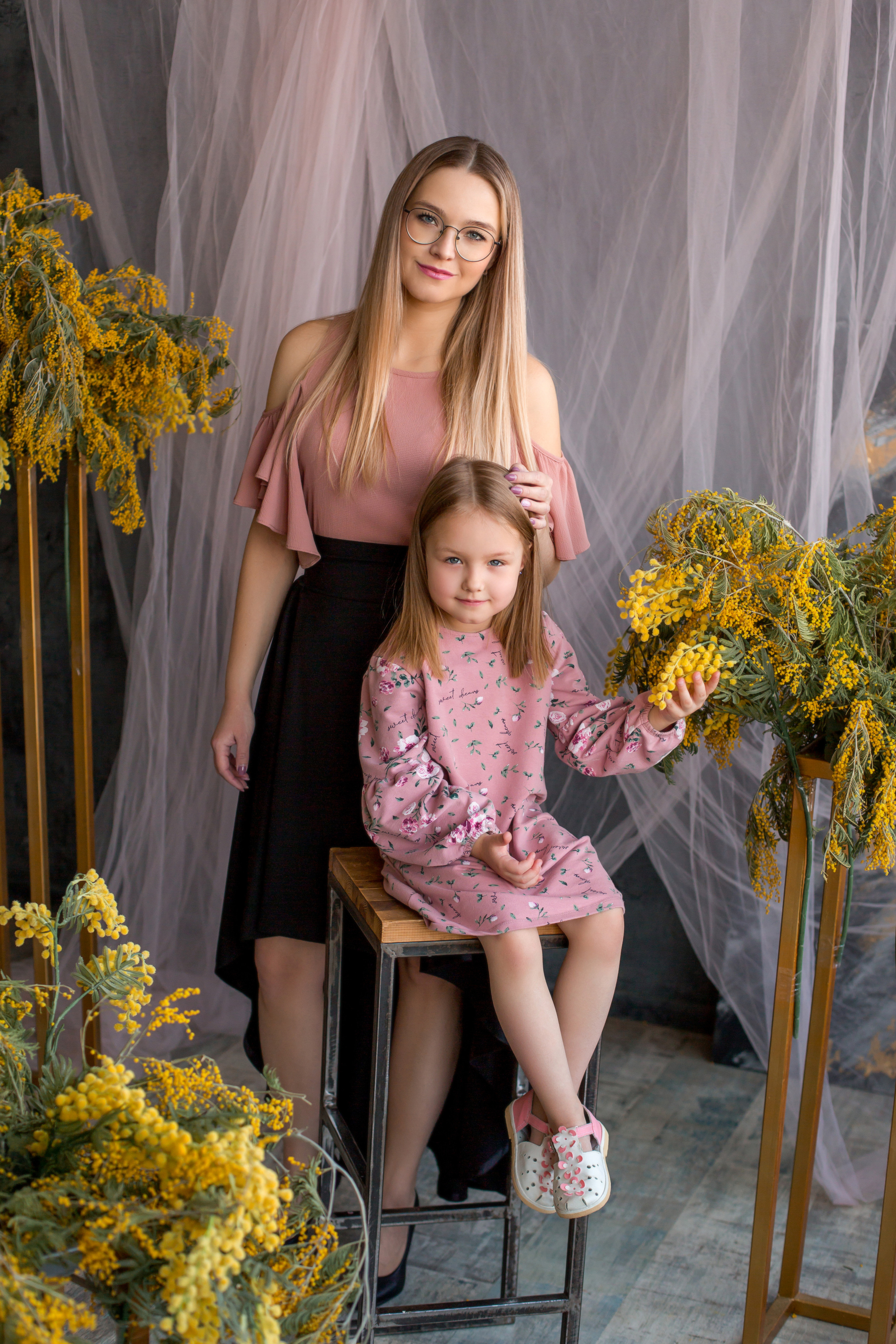 Оля и Алиса. Tonya.photo. Фотограф, рилсмейкер