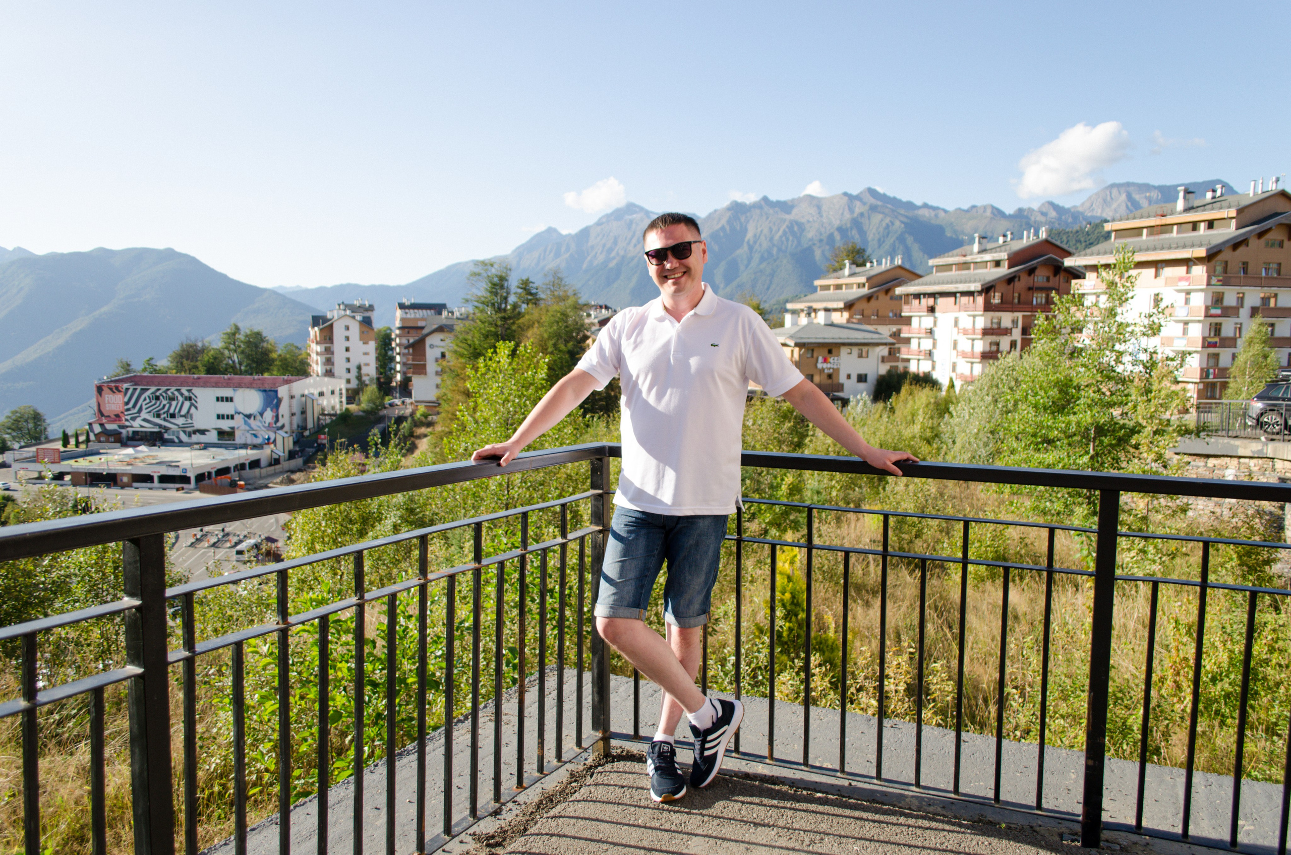 Папа и сын. Фотограф