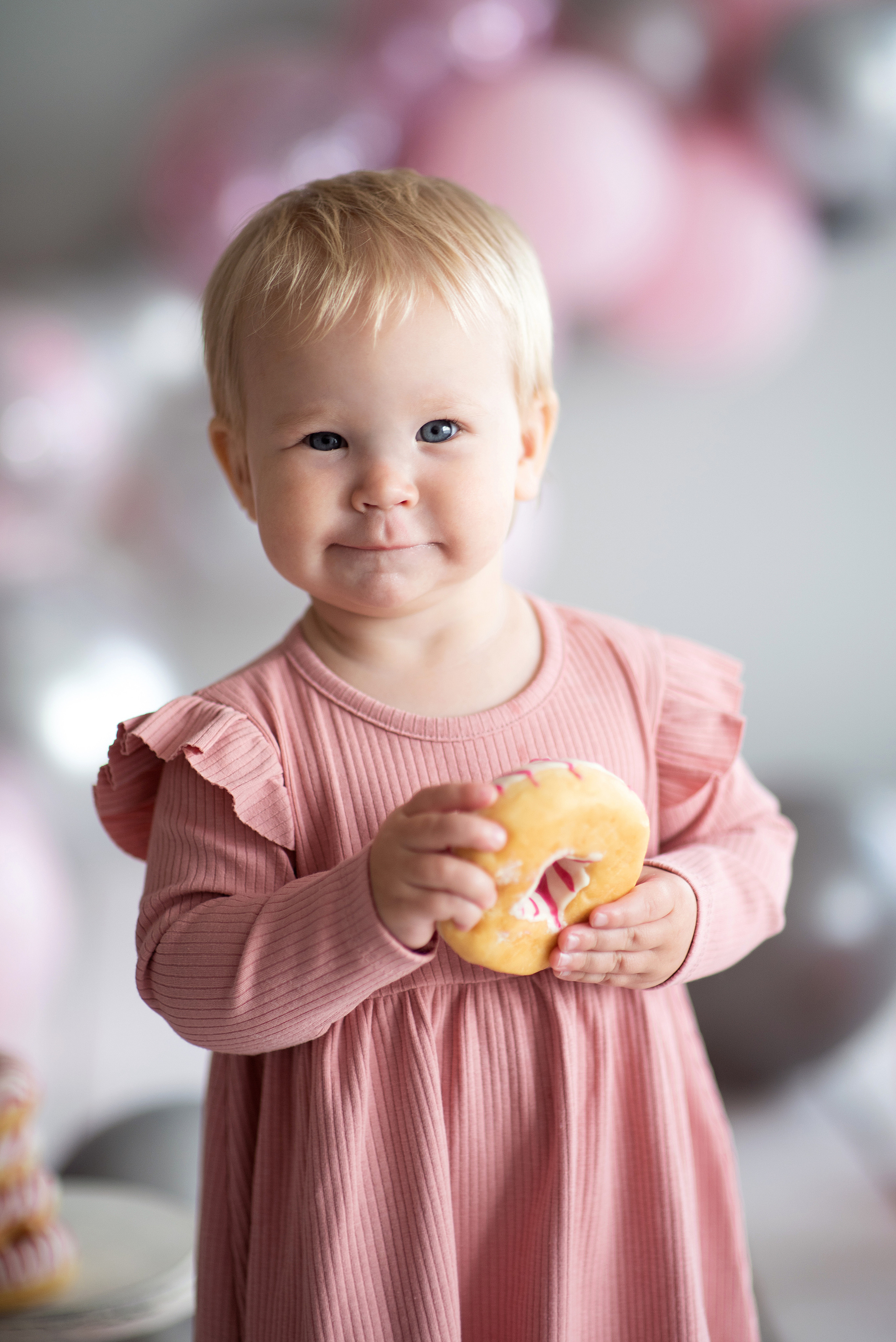 Торт для Миланы. Фотограф новорожденных Тверь Детский фотограф Тверь