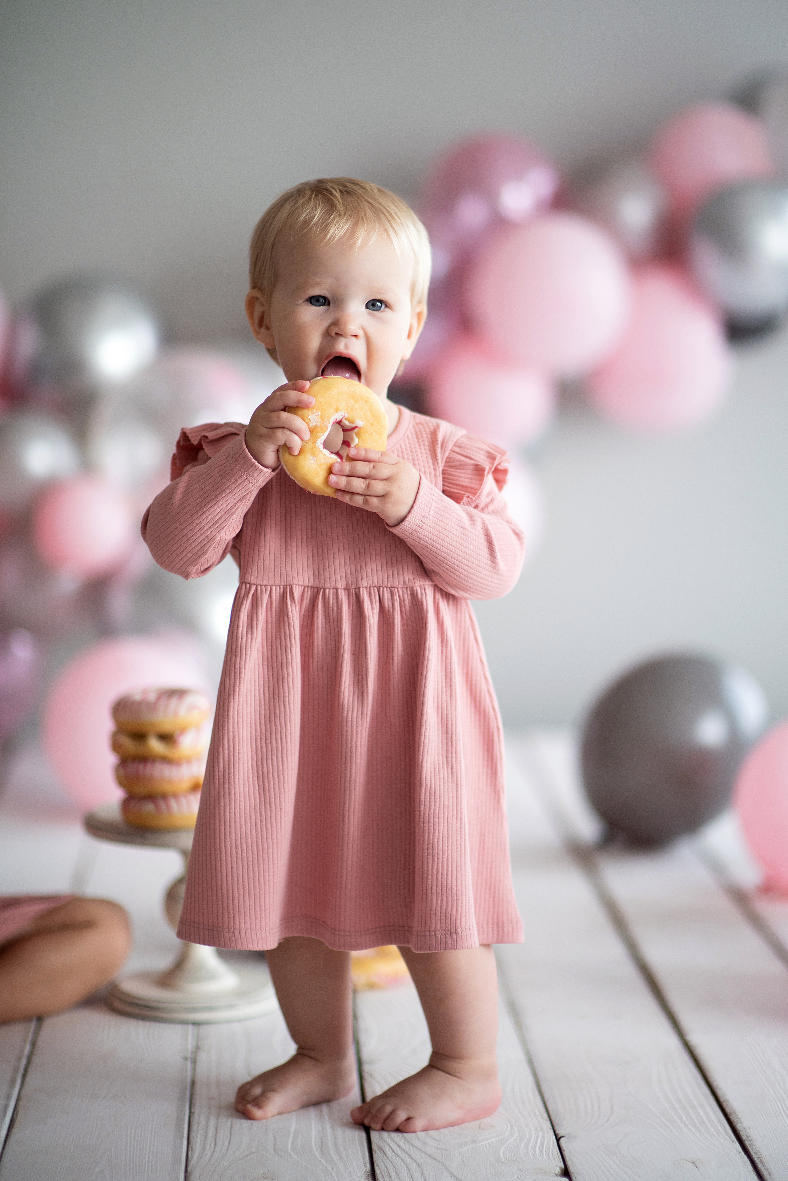 Торт для Миланы. Фотограф новорожденных Тверь Детский фотограф Тверь