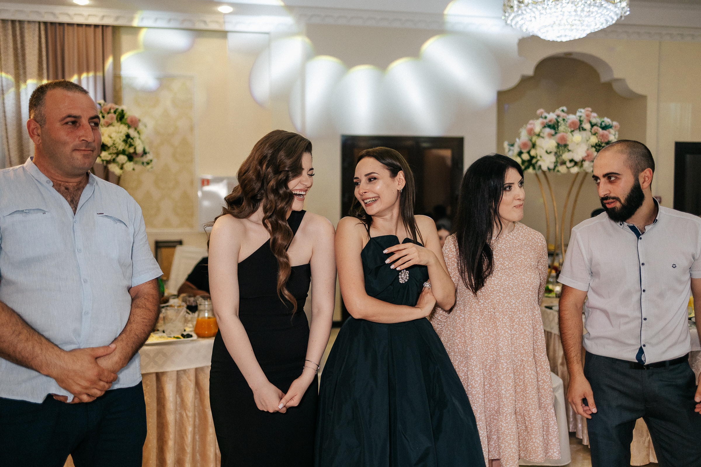 Помолвка Владимира и Лусине. Свадебный и семейный фотограф в Красноярске Анастасия Турчанова