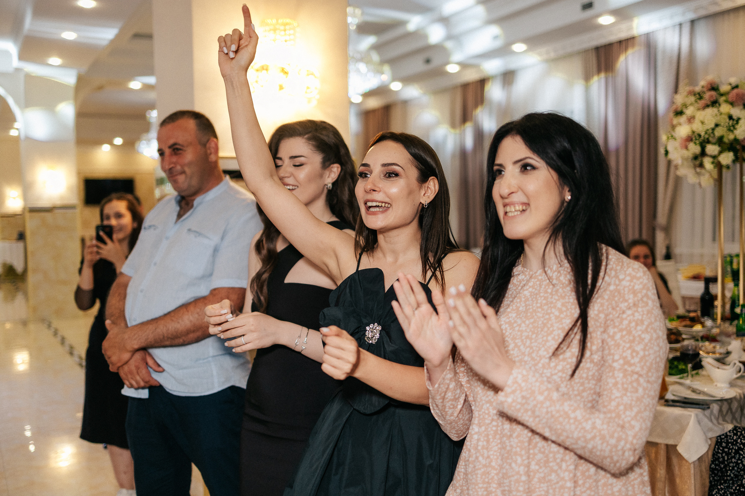 Помолвка Владимира и Лусине. Свадебный и семейный фотограф в Красноярске Анастасия Турчанова