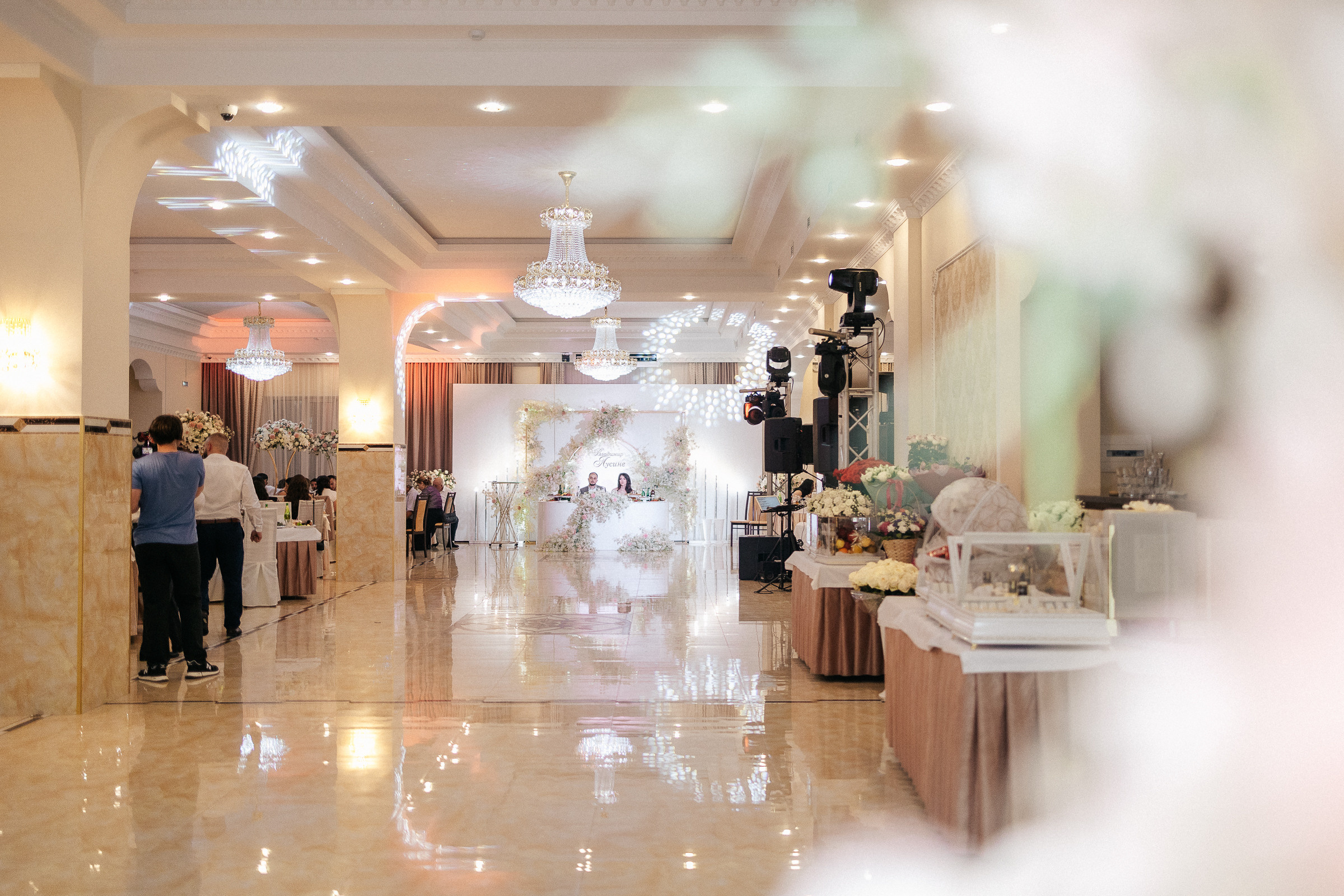 Помолвка Владимира и Лусине. Свадебный и семейный фотограф в Красноярске Анастасия Турчанова