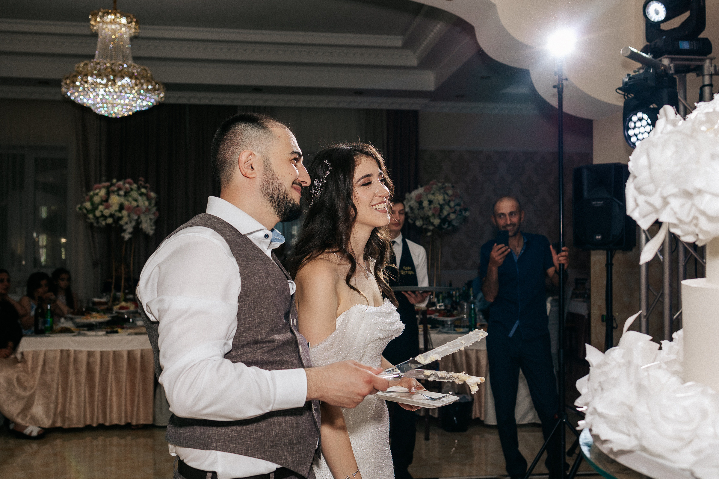 Помолвка Владимира и Лусине. Свадебный и семейный фотограф в Красноярске Анастасия Турчанова