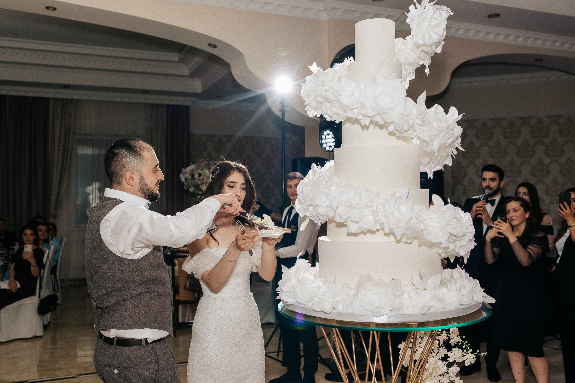 Помолвка Владимира и Лусине. Свадебный и семейный фотограф в Красноярске Анастасия Турчанова