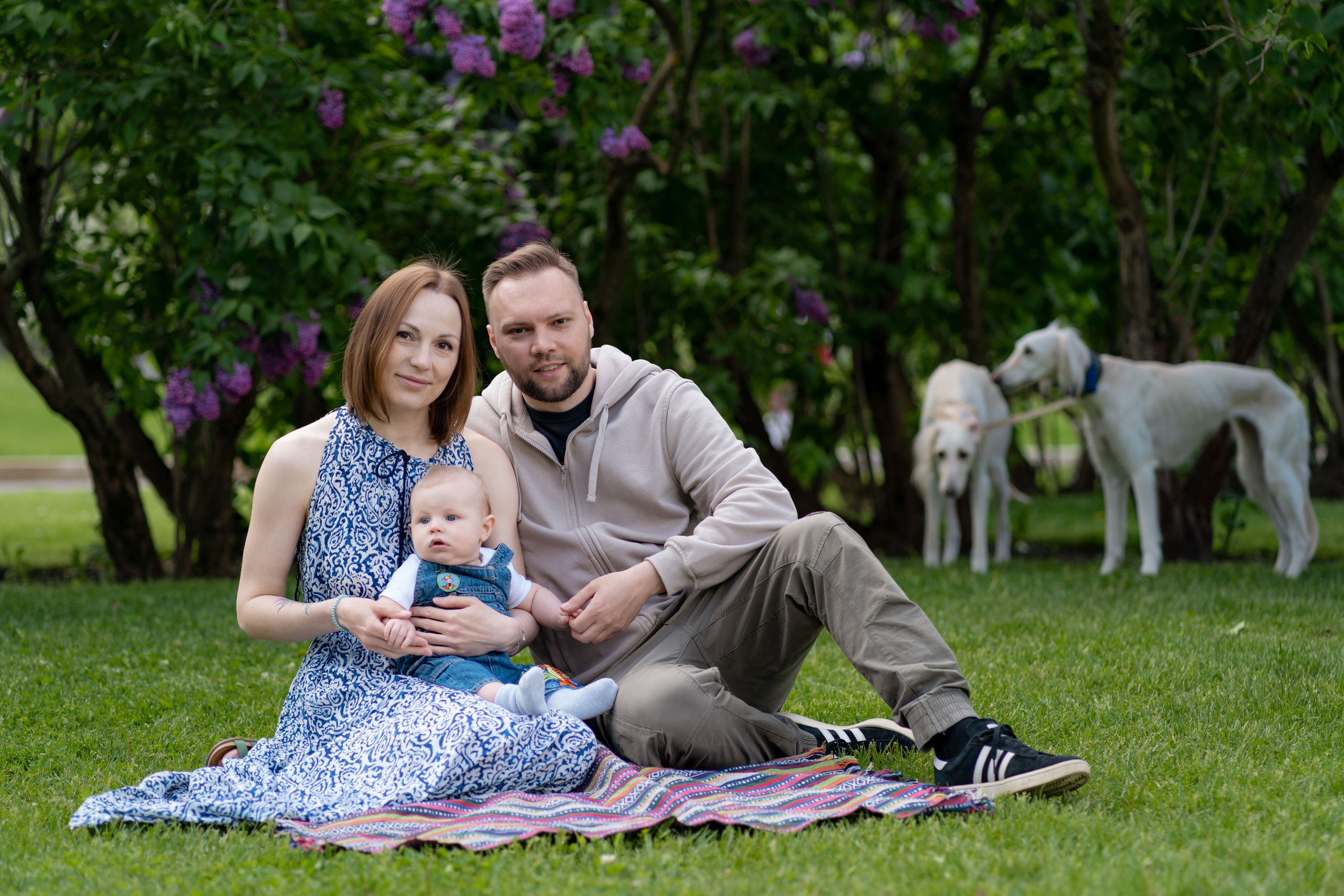 Софья с семьёй на ВДНХ. Семейный фотограф Варвара Сорока в городе Москве