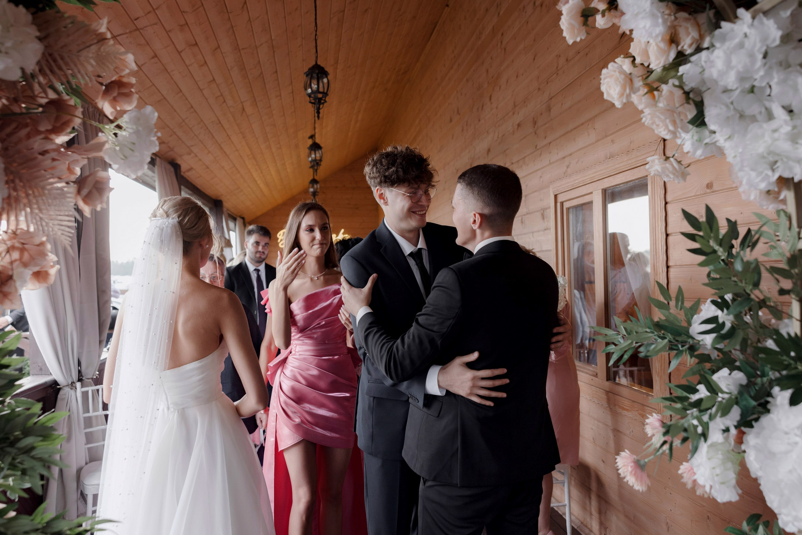 Александр и Валерия. Свадебный фотограф и видеограф Юрий и Эля Дубинины