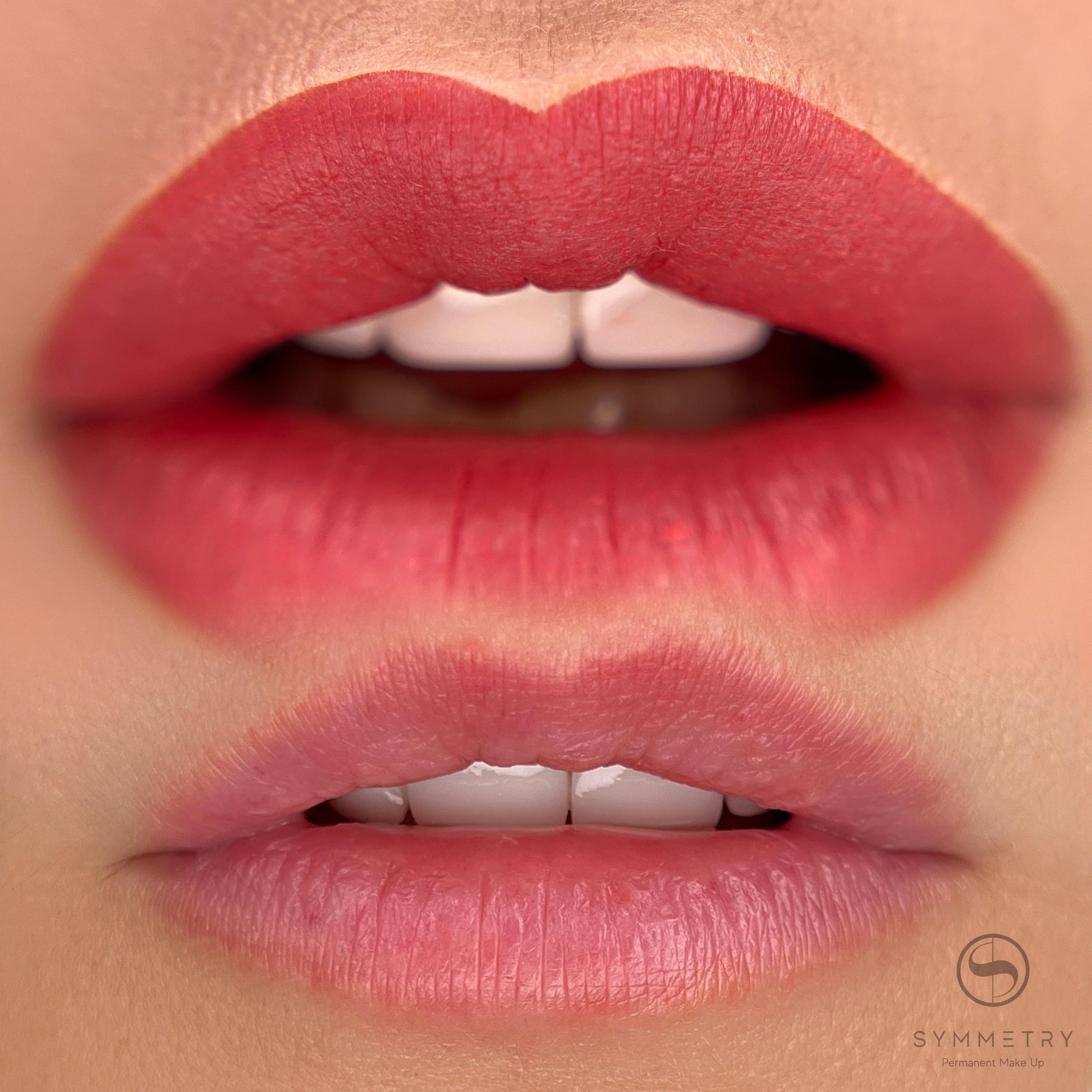 Саша. Студия перманентного макияжа, косметологии и массажа SYMMETRY в Москве, м. Киевская