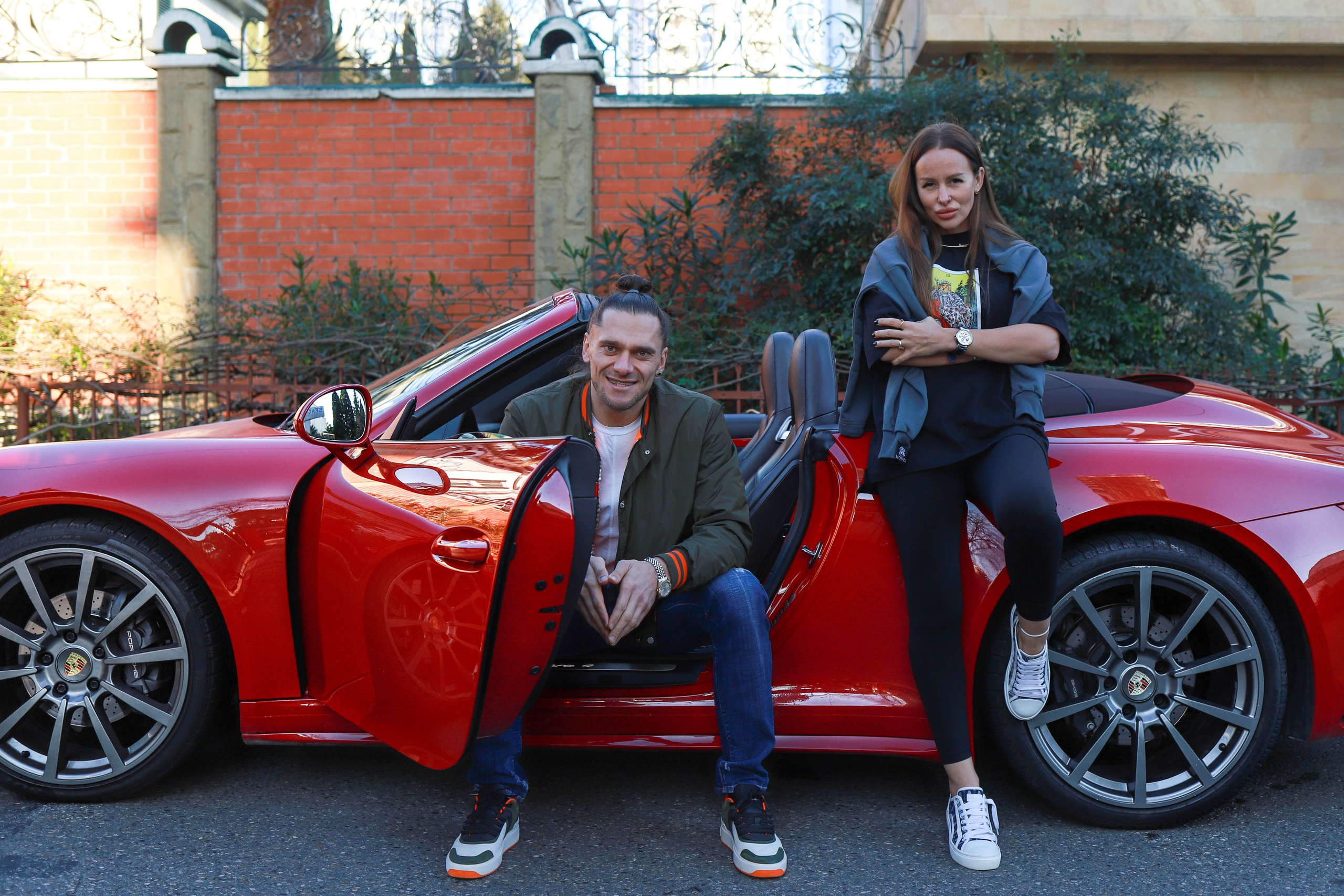 Съёмка с кабриолетом. Фотограф Сочи. Фотосессии. Свадебный фотограф