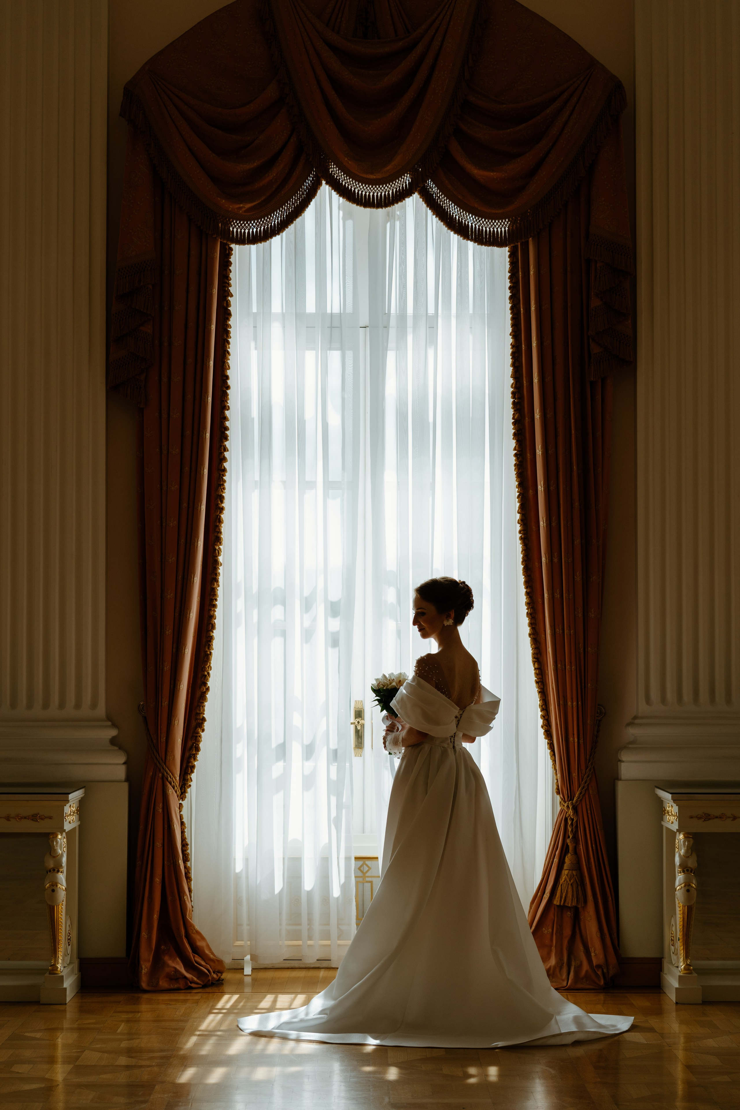 Michail & Maya. Я занимаюсь событийной, свадебной, товарной, студийной… фотографией