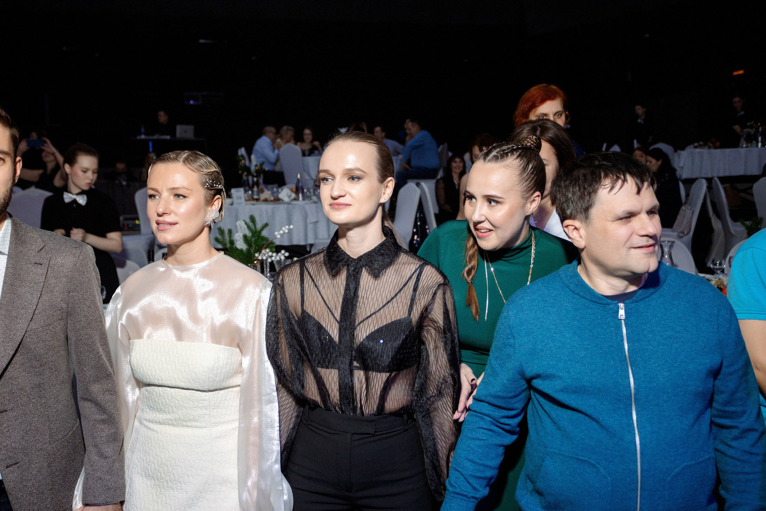 РЕПОРТАЖ: НОВЫЙ ГОД В ДК МЕТАЛЛУРГ. Профессиональный фотограф в Ижевске Леша Петров