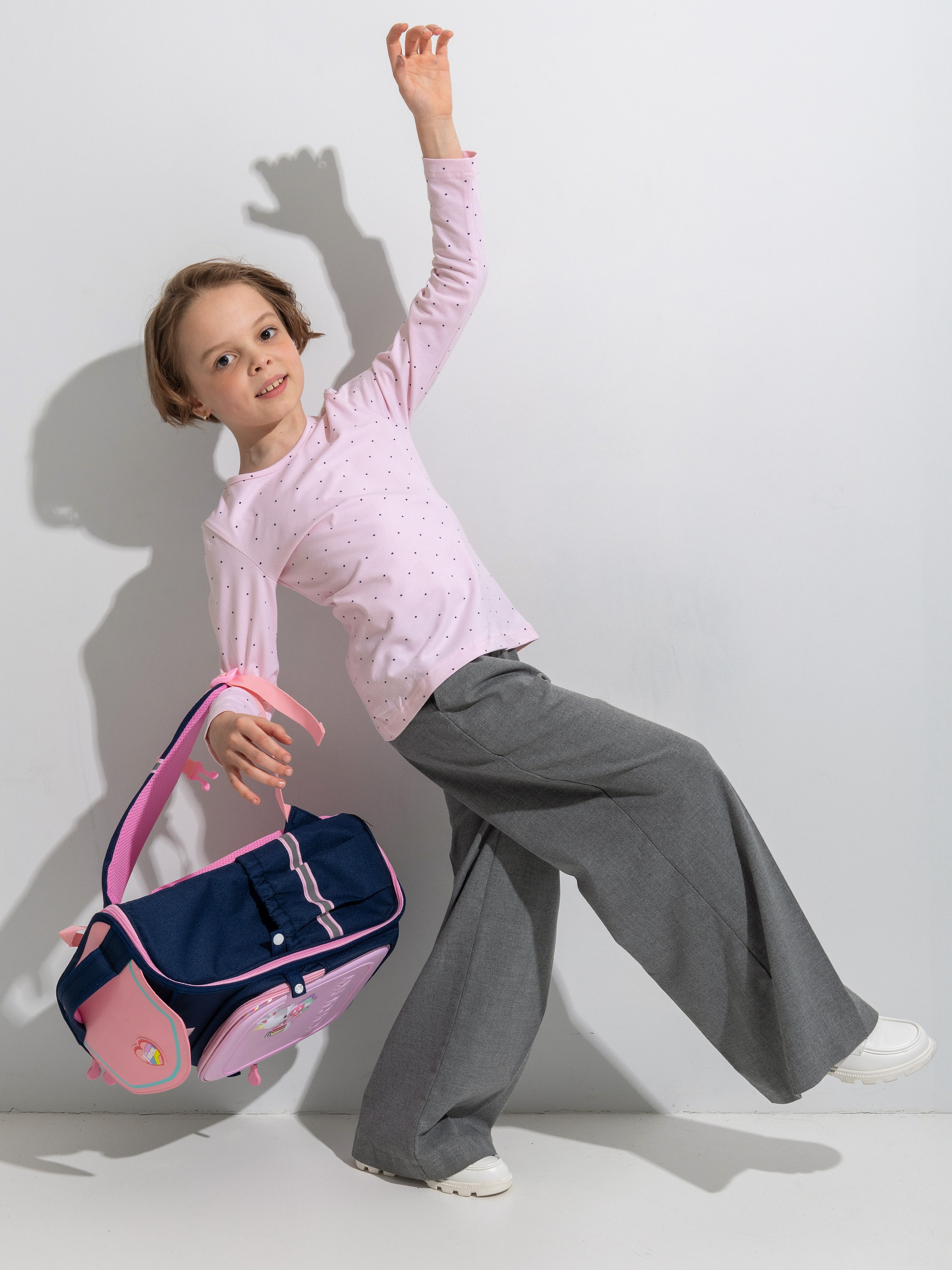 Для Wildberries, Ozon, СберМегамаркет, Авито и других маркетплейсов. Фотосъёмка интерьеров и архитектуры гостиниц, промышленная съёмка