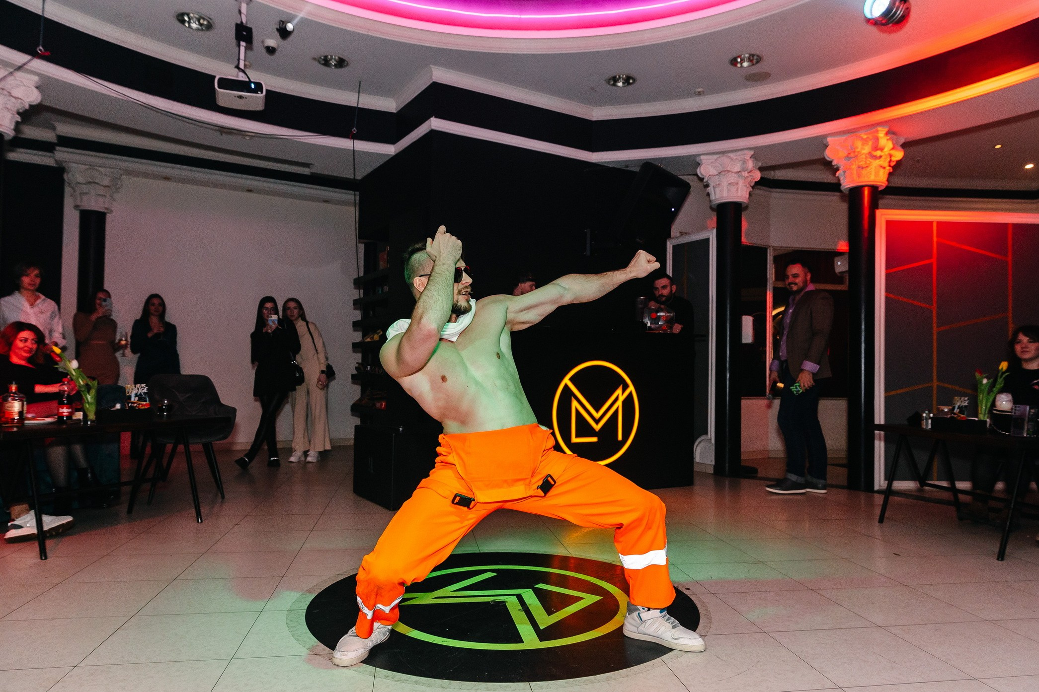 8 марта в лаунж-баре Major 2024. Свадебный, семейный и детский фотограф в Калининграде Елена Кравцова