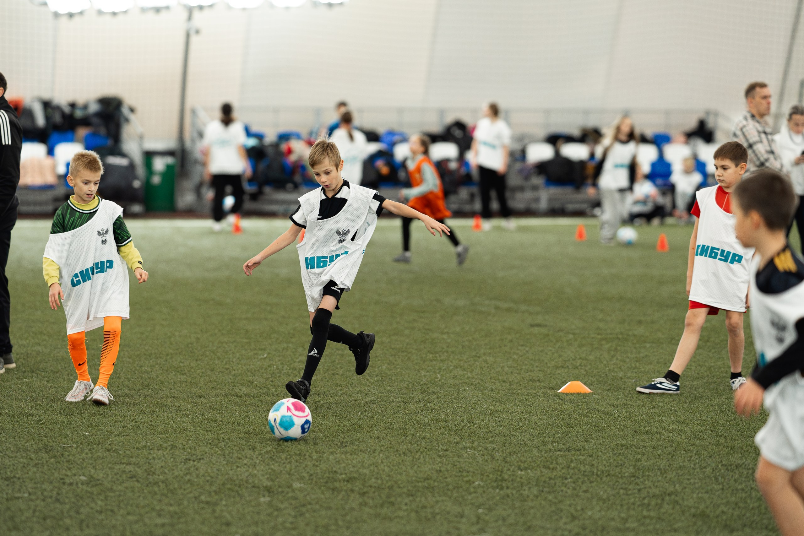 Фестиваль «СИБУР. Урок футбола» в рамках проекта Российского футбольного союза «Футбол в школе». Портретный и репортажный фотограф в Воронеже: Анастасия Пузикова