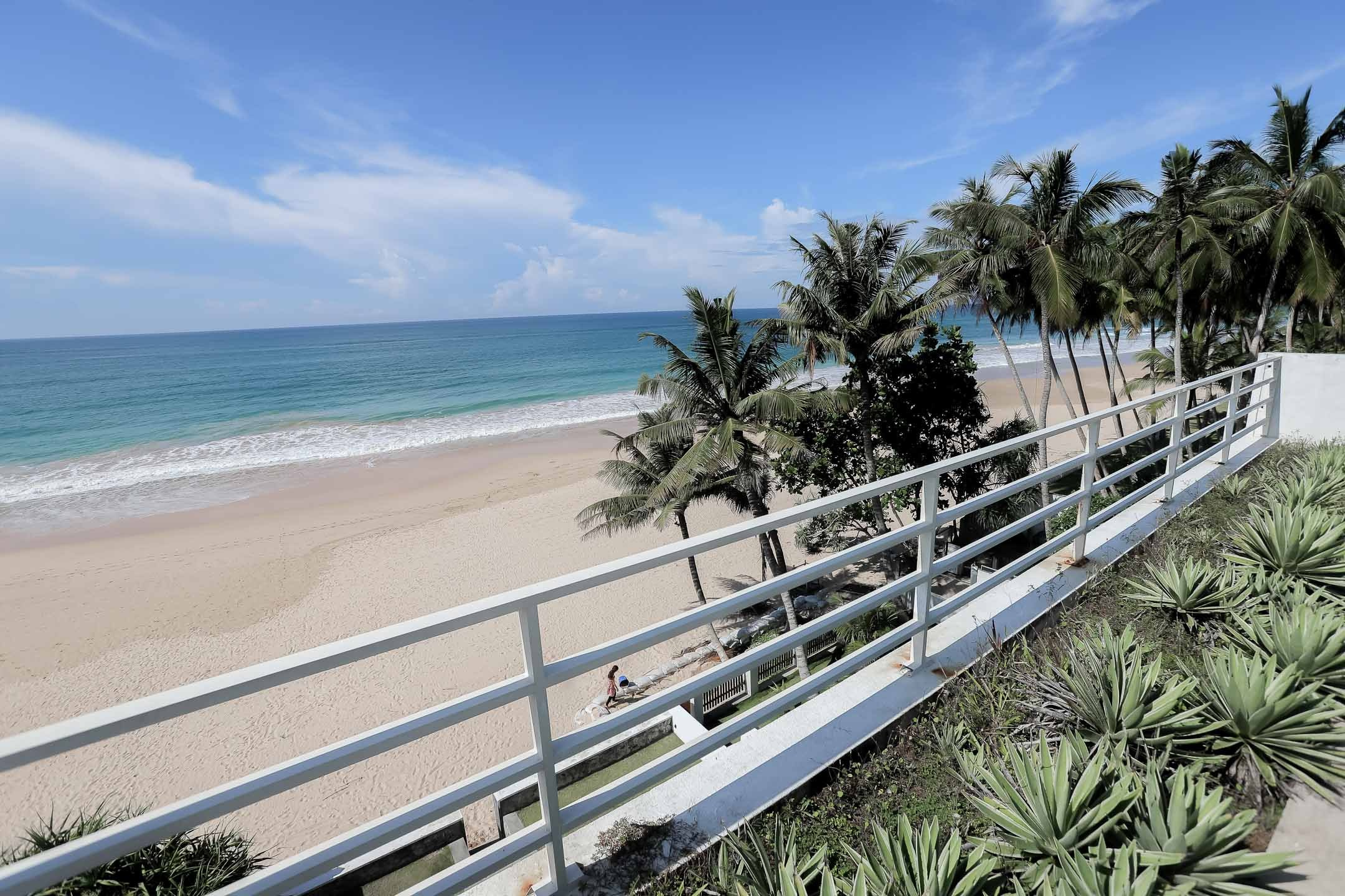 Отель пляж Хабарадува. Фотограф на Шри-Ланке