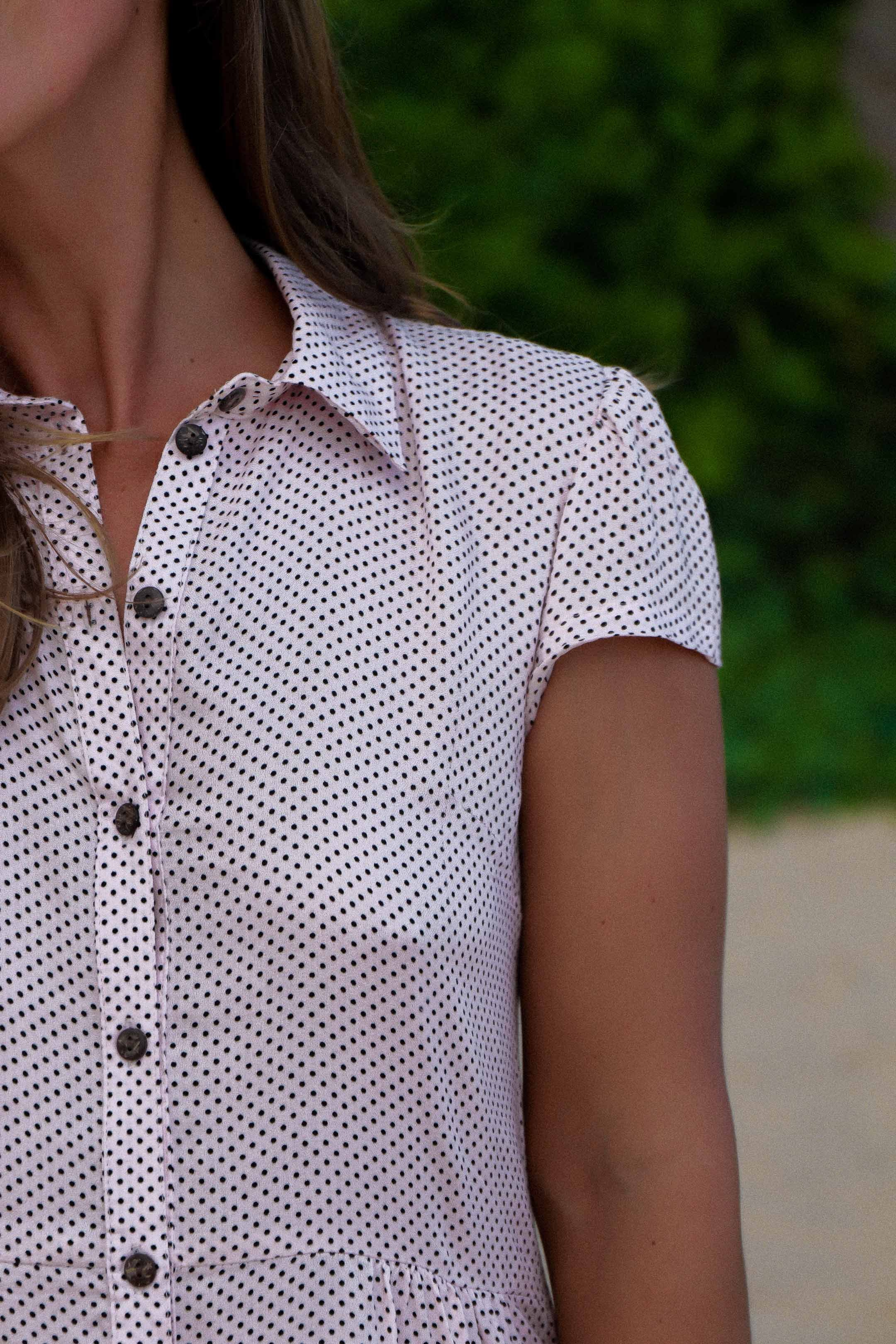 Коллекция спортивной одежды и купальников. Фотограф на Шри-Ланке